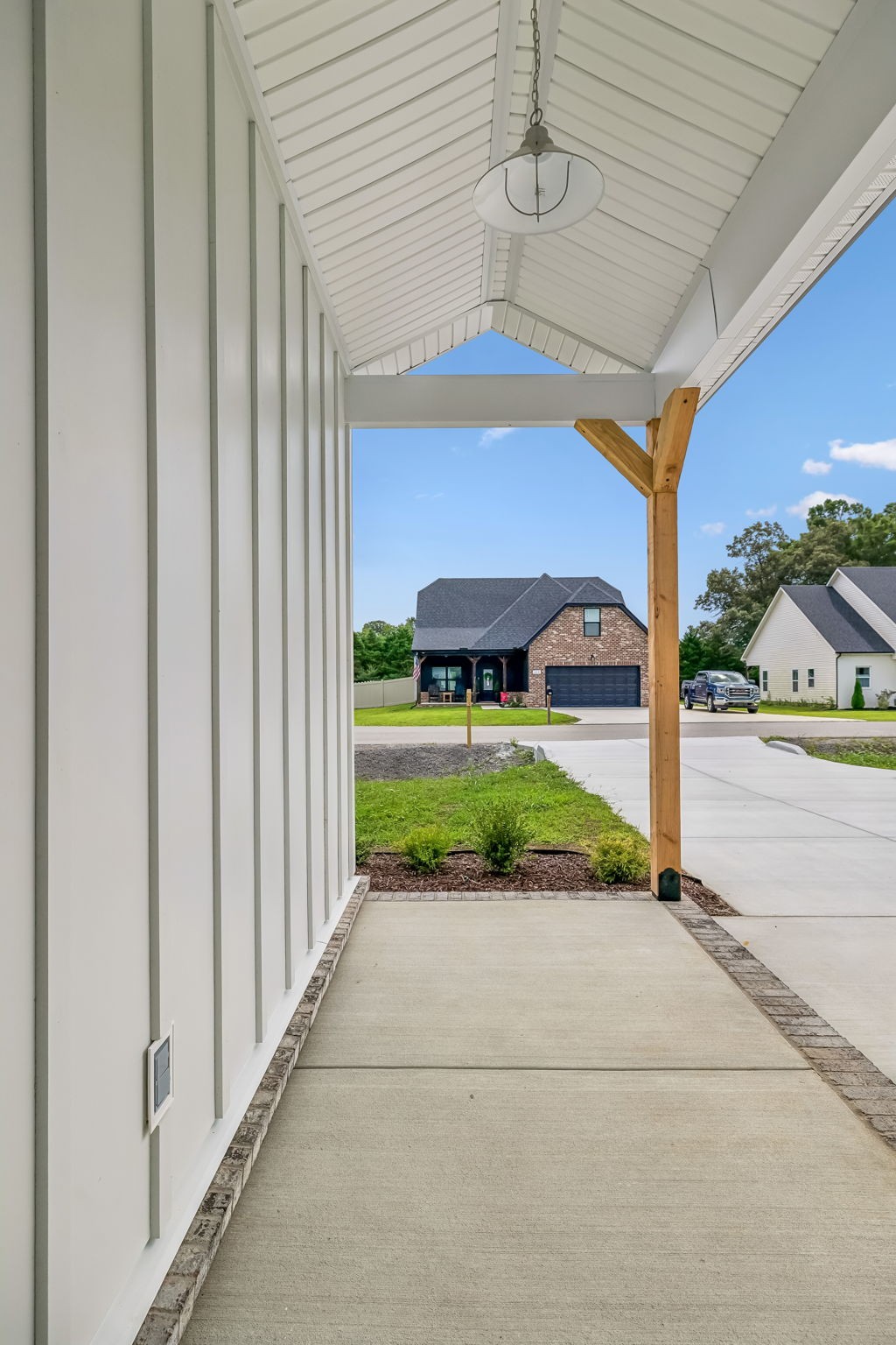 328 Villa St