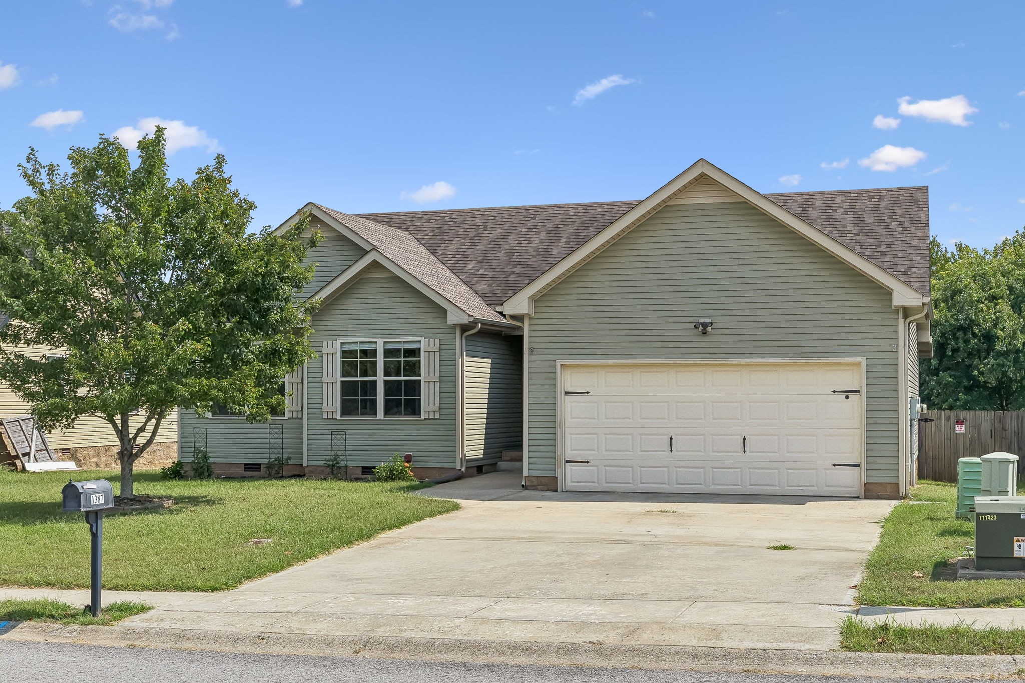 1387 Whitt Ln