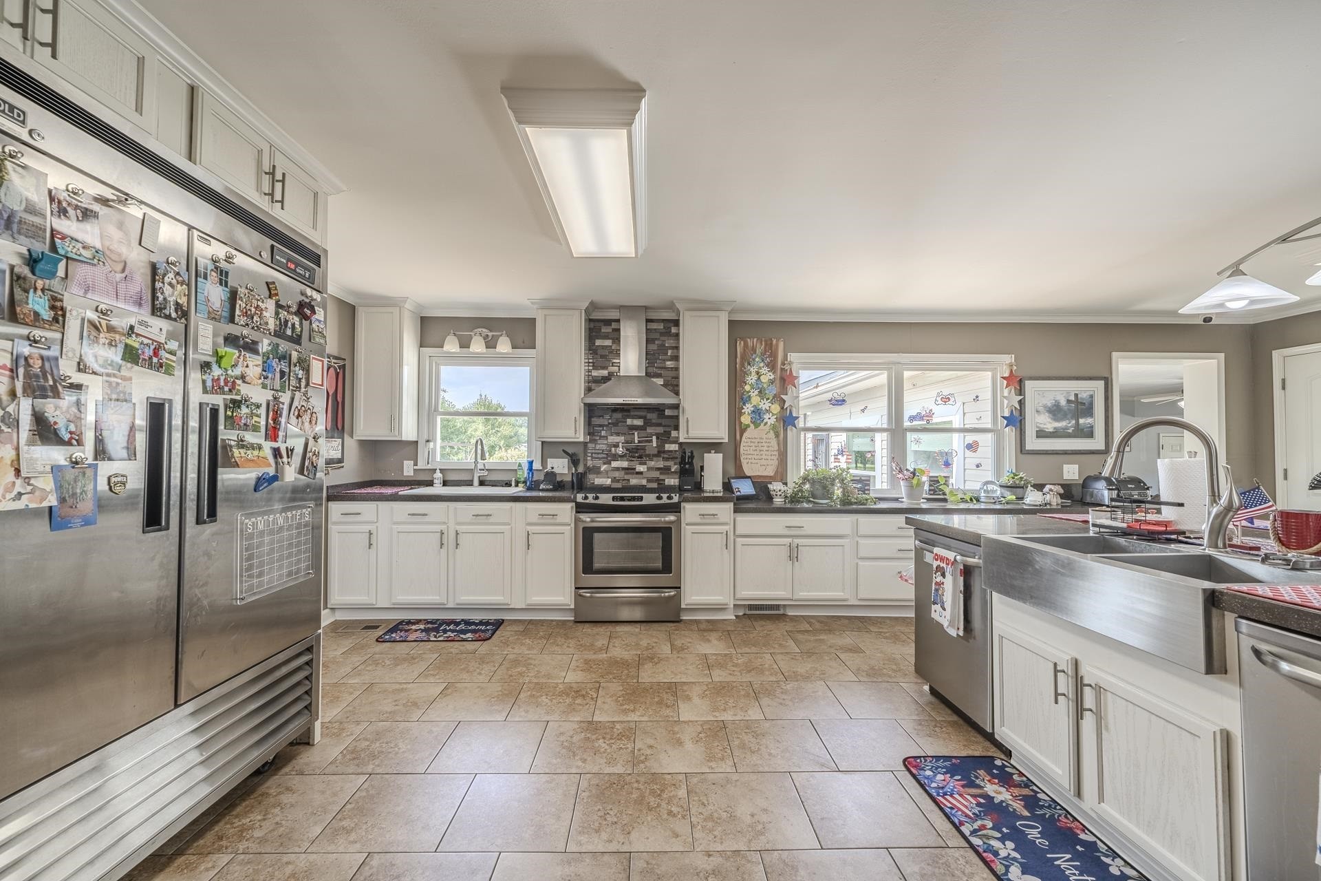 1150 PINHOOK DR