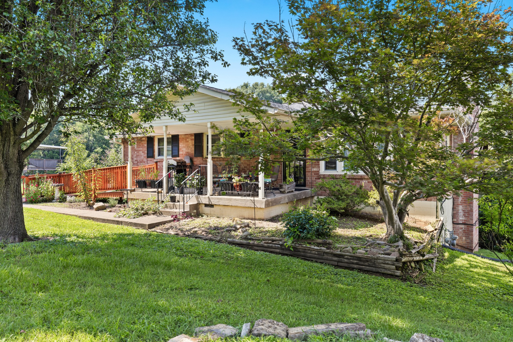215 Shevel Dr