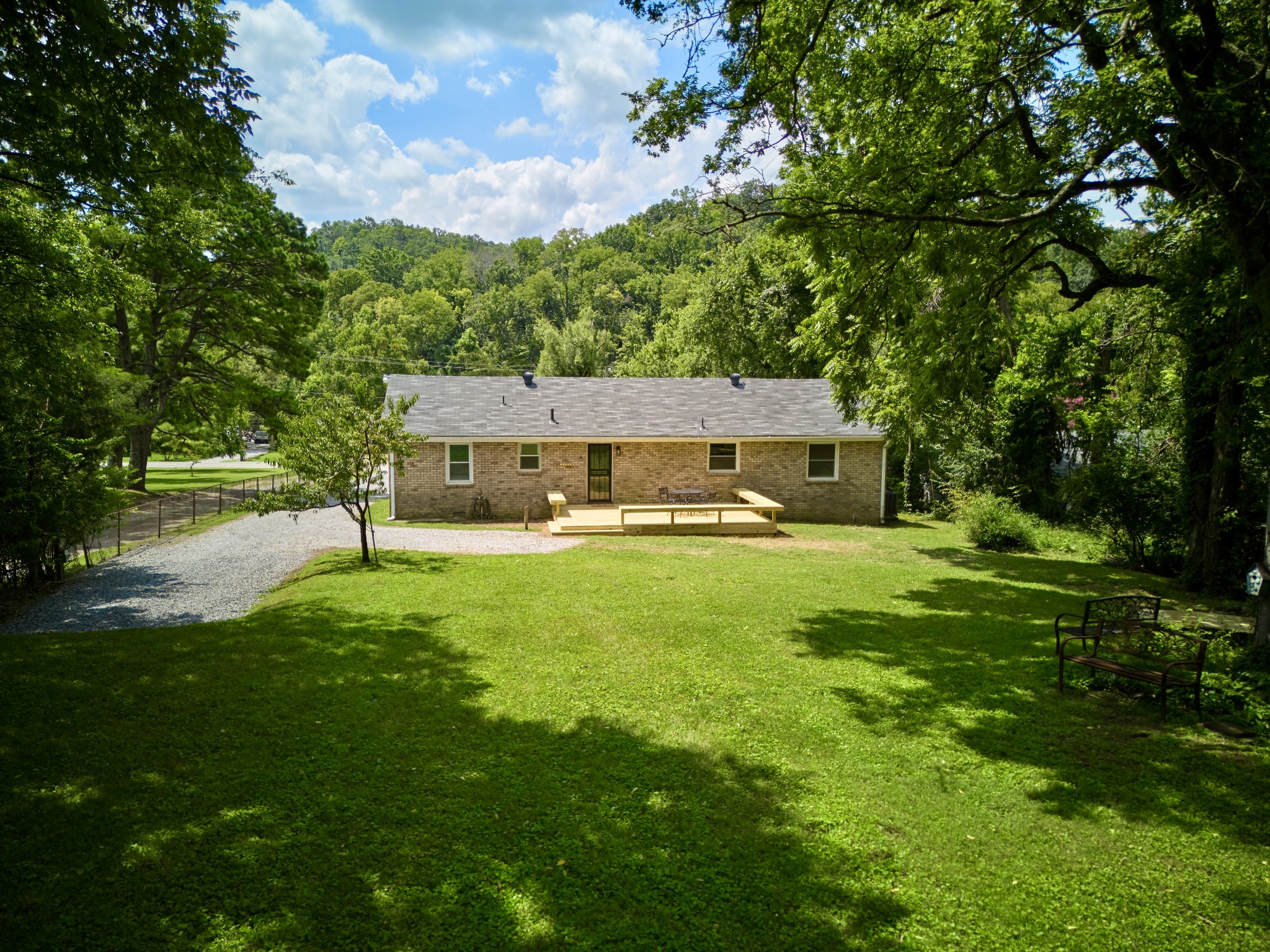 1022 Due West Ave, N