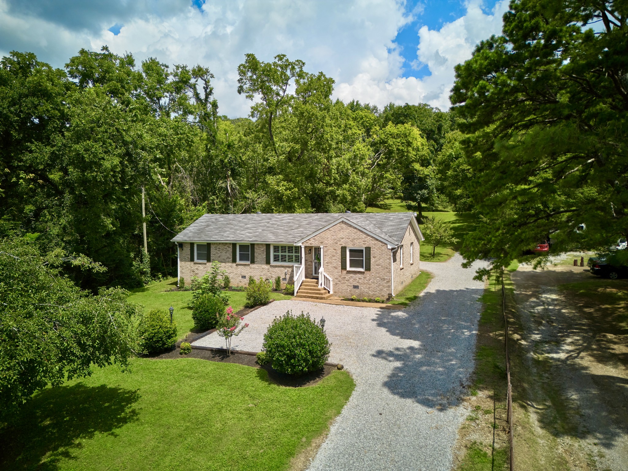 1022 Due West Ave, N