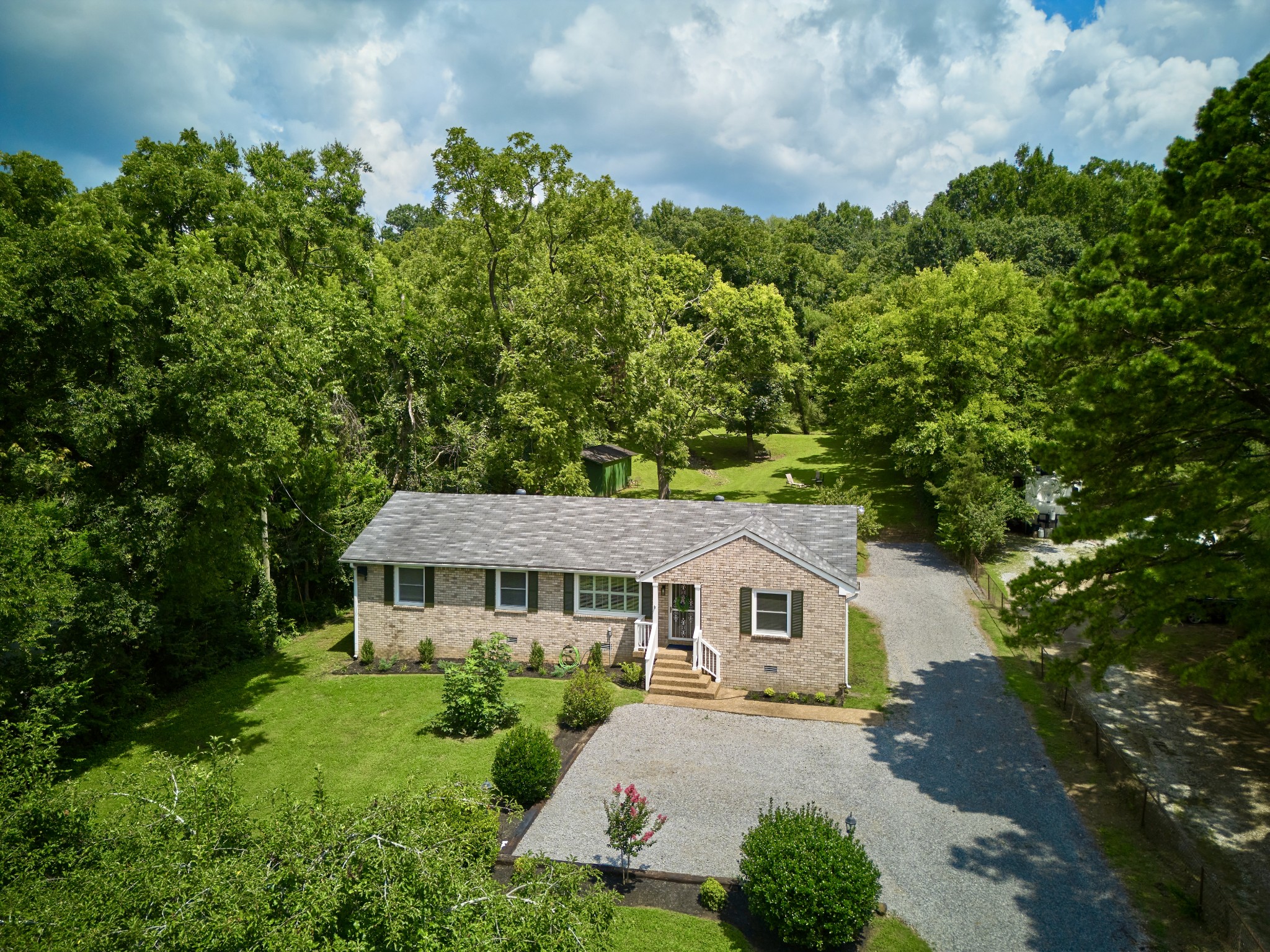 1022 Due West Ave, N