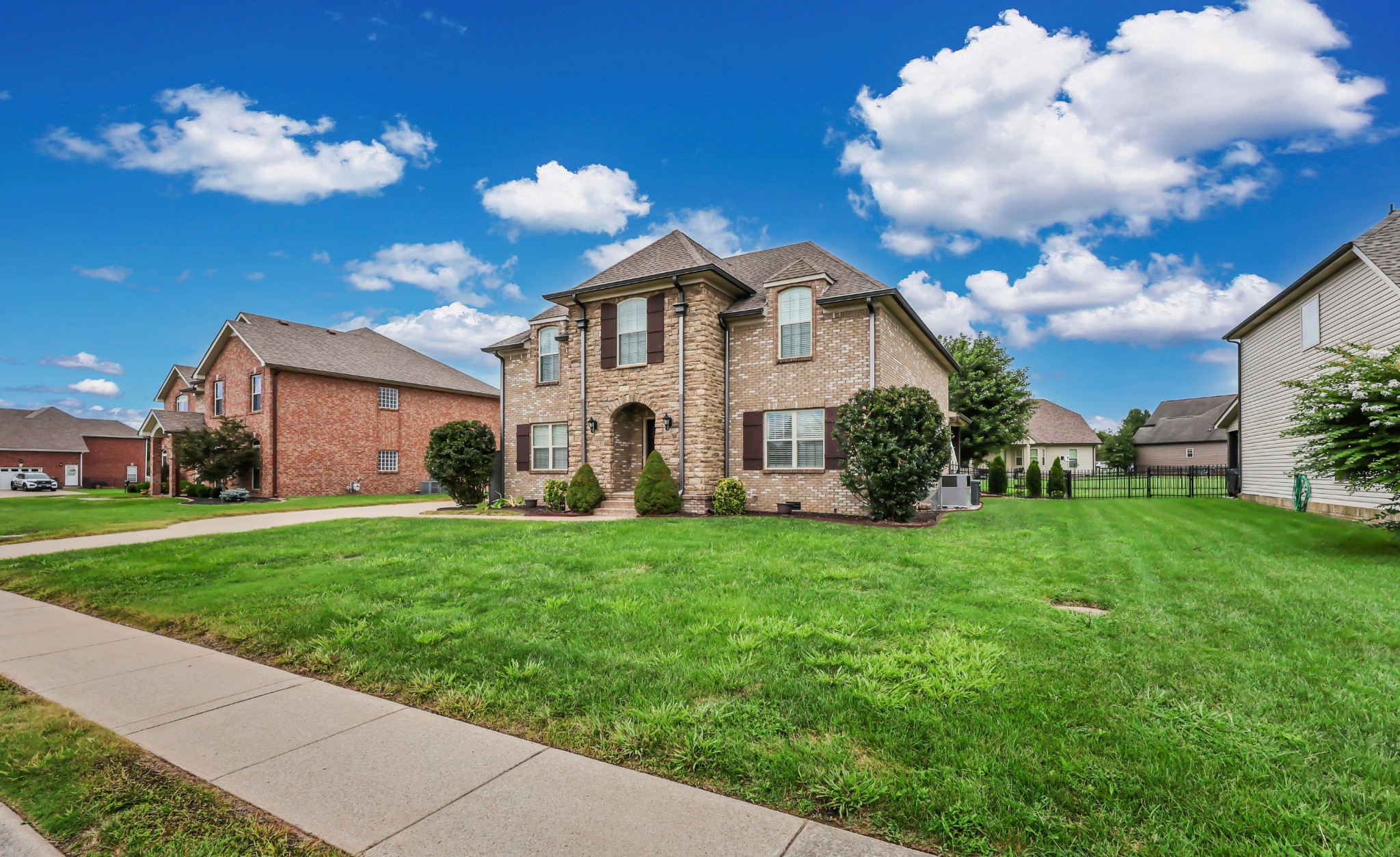 1085 Willow Cir