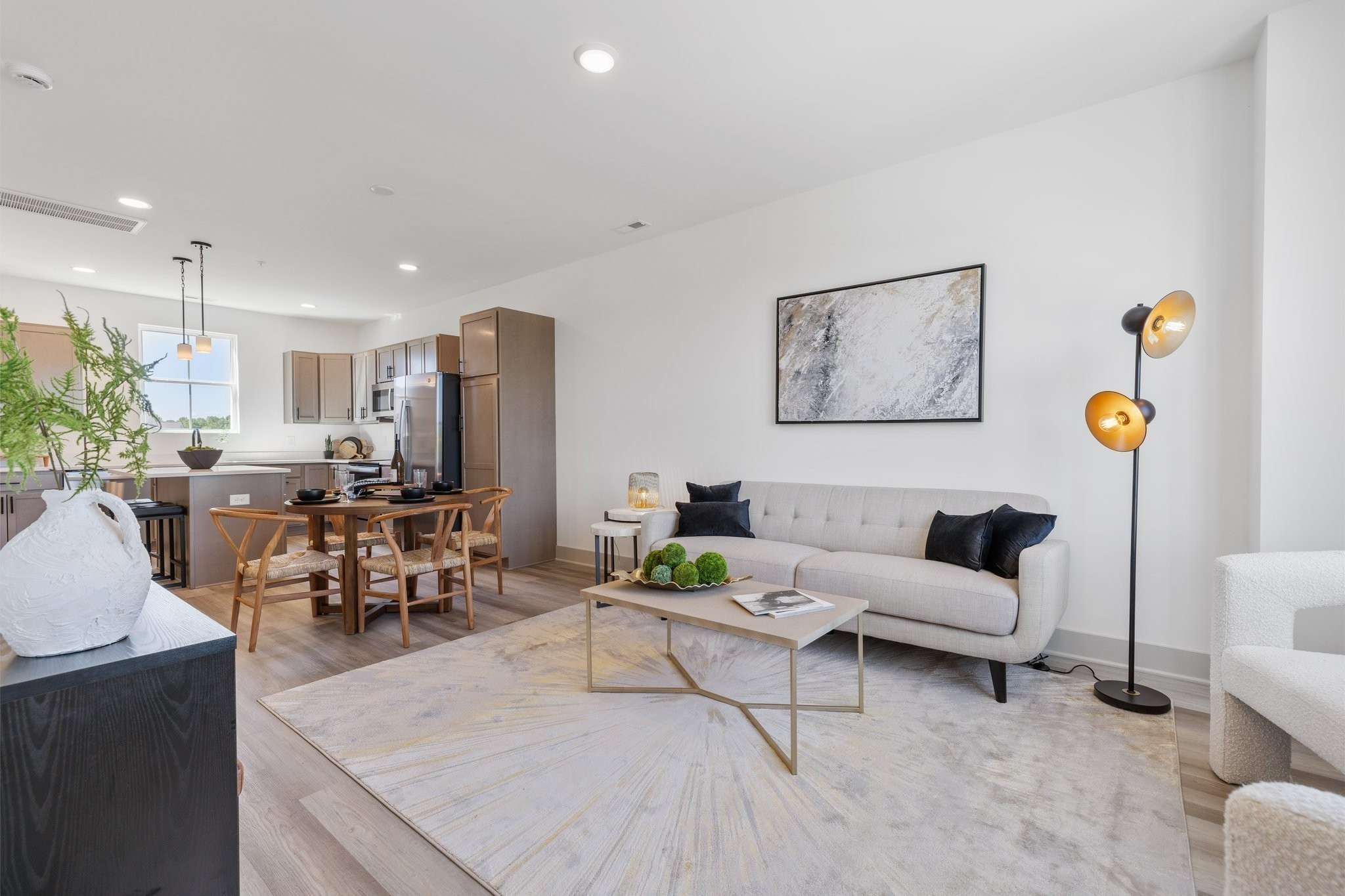 905 Harper Lndg