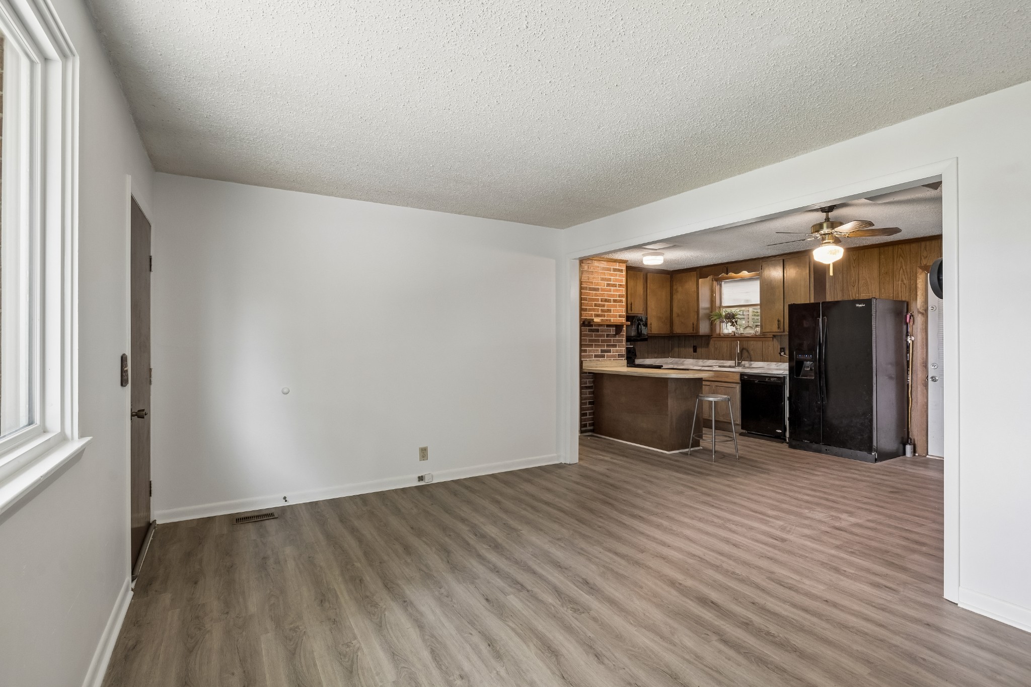 7114 Oak Tree Dr