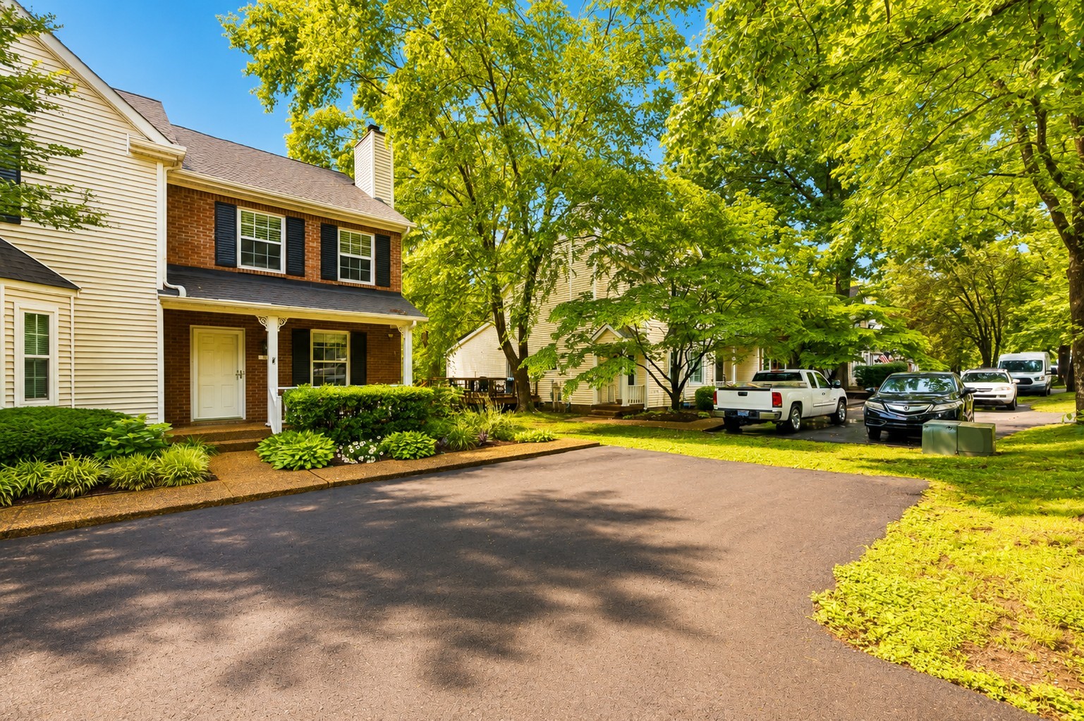 1273 Carriage Park Dr