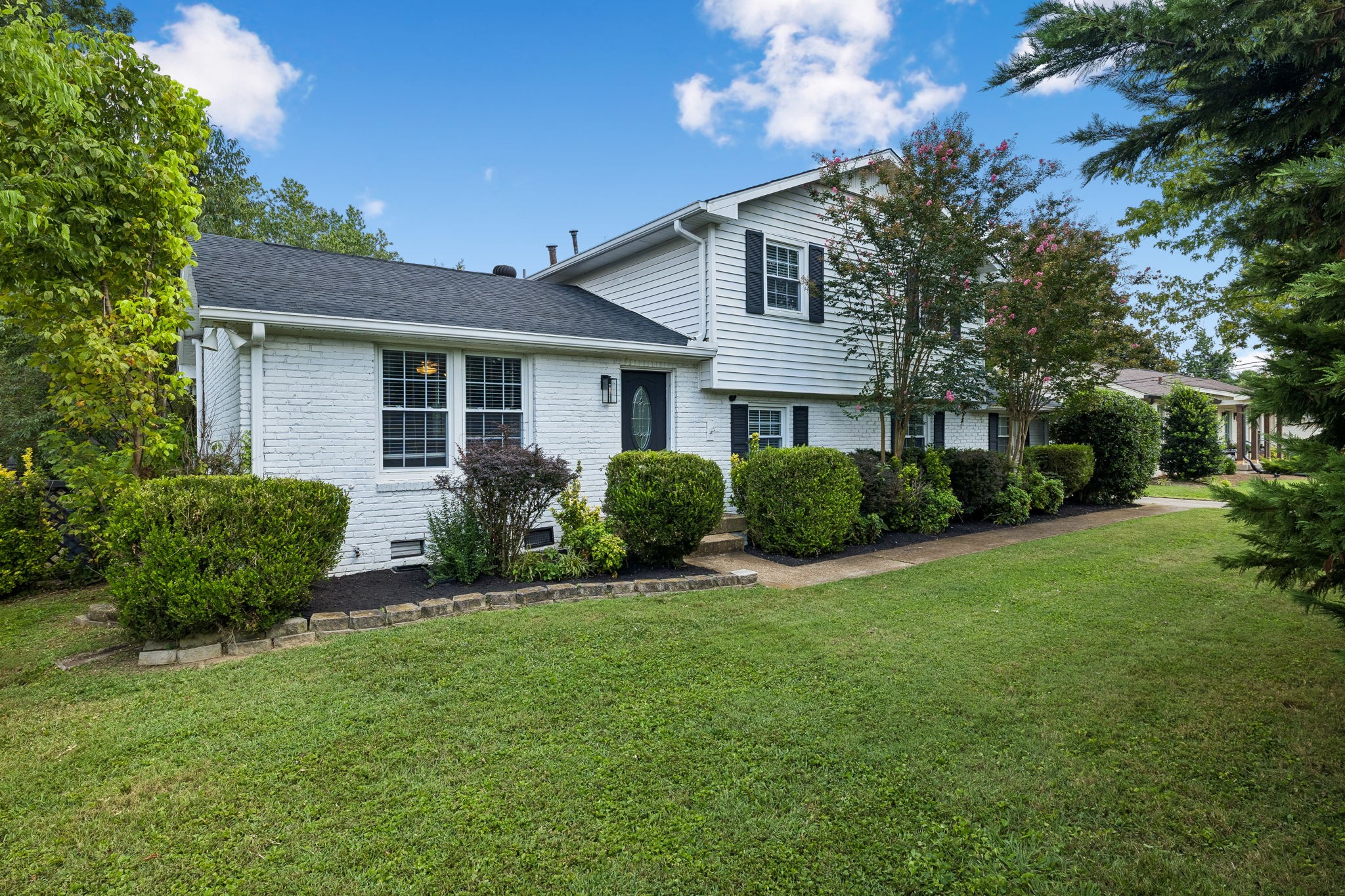 8072 Sawyer Brown Rd