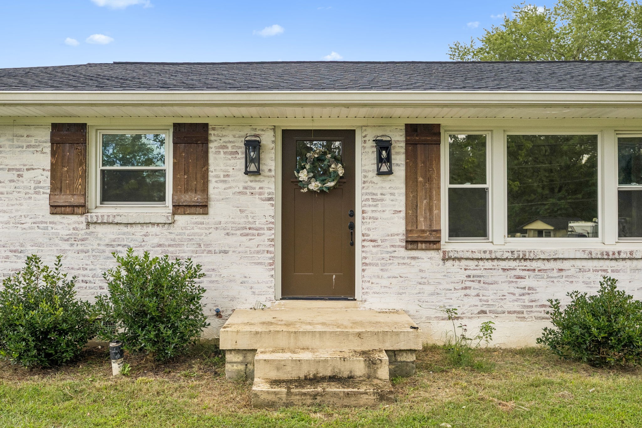 200 Blackpatch Dr