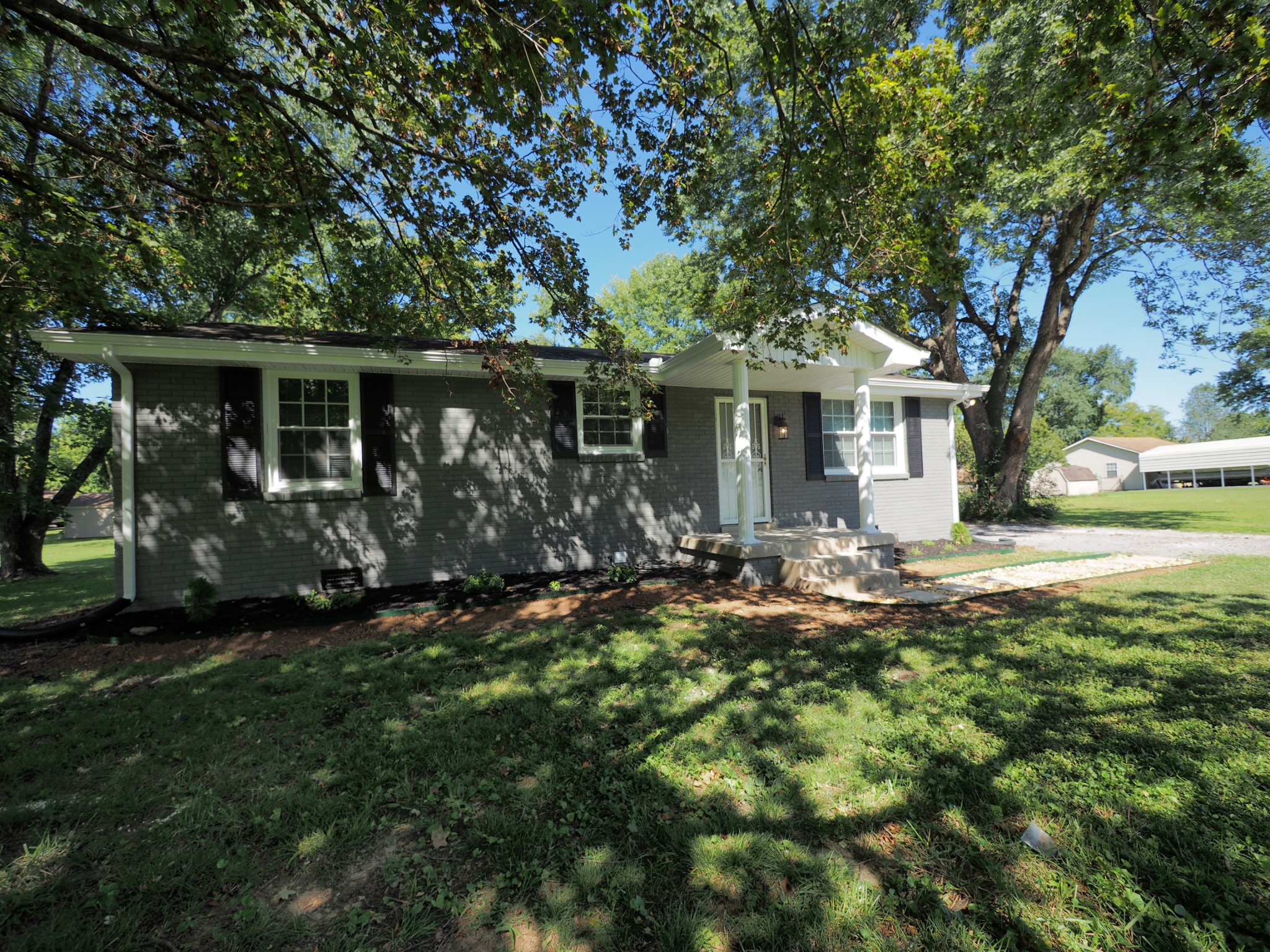 159 Sullivan Trl