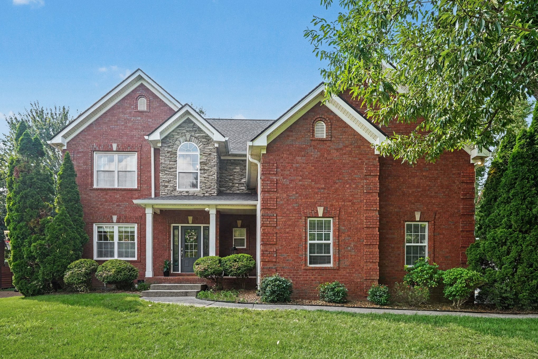 1185 McCoury Ln