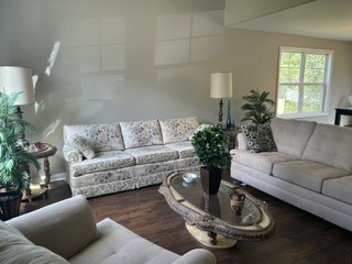 357 Oak Glen Dr