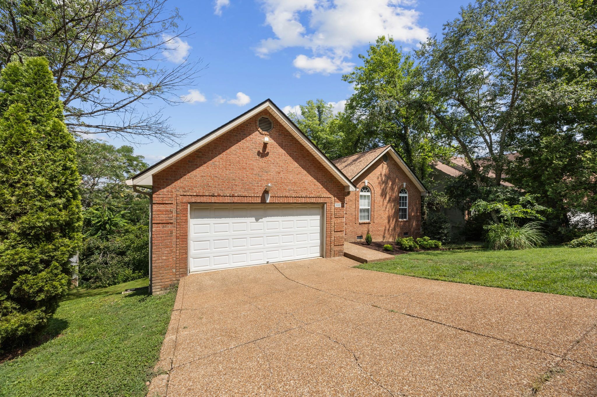 5333 Windypine Dr