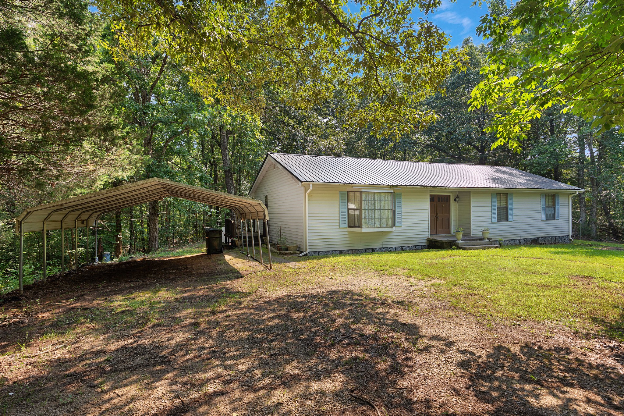 875 New Friendship Rd