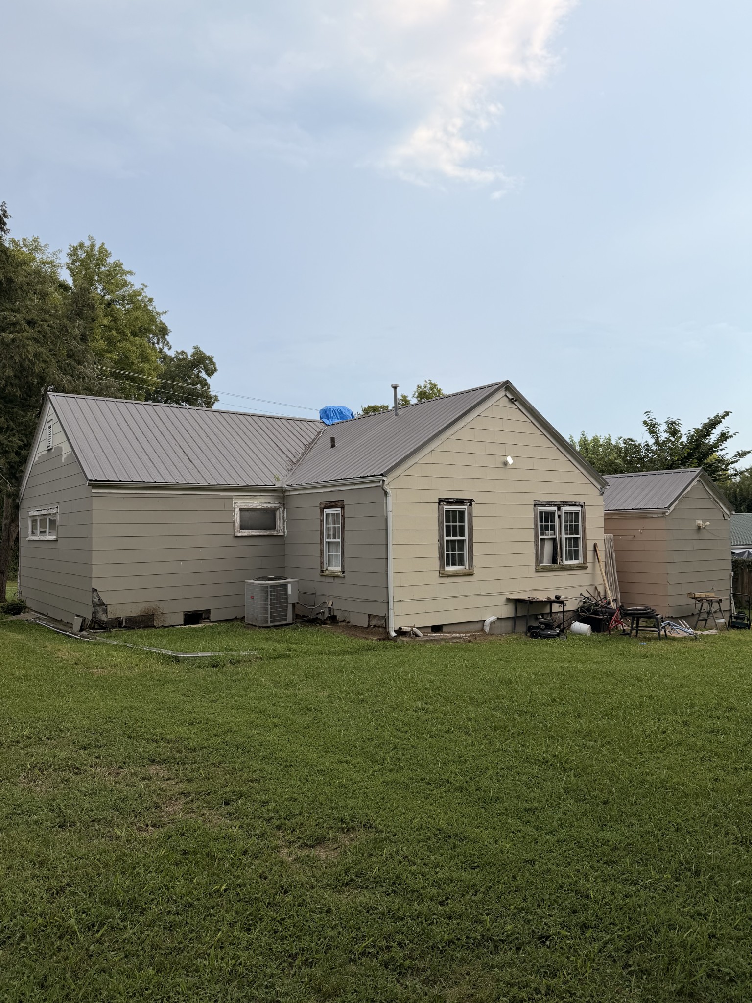 406 2nd Ave, NW