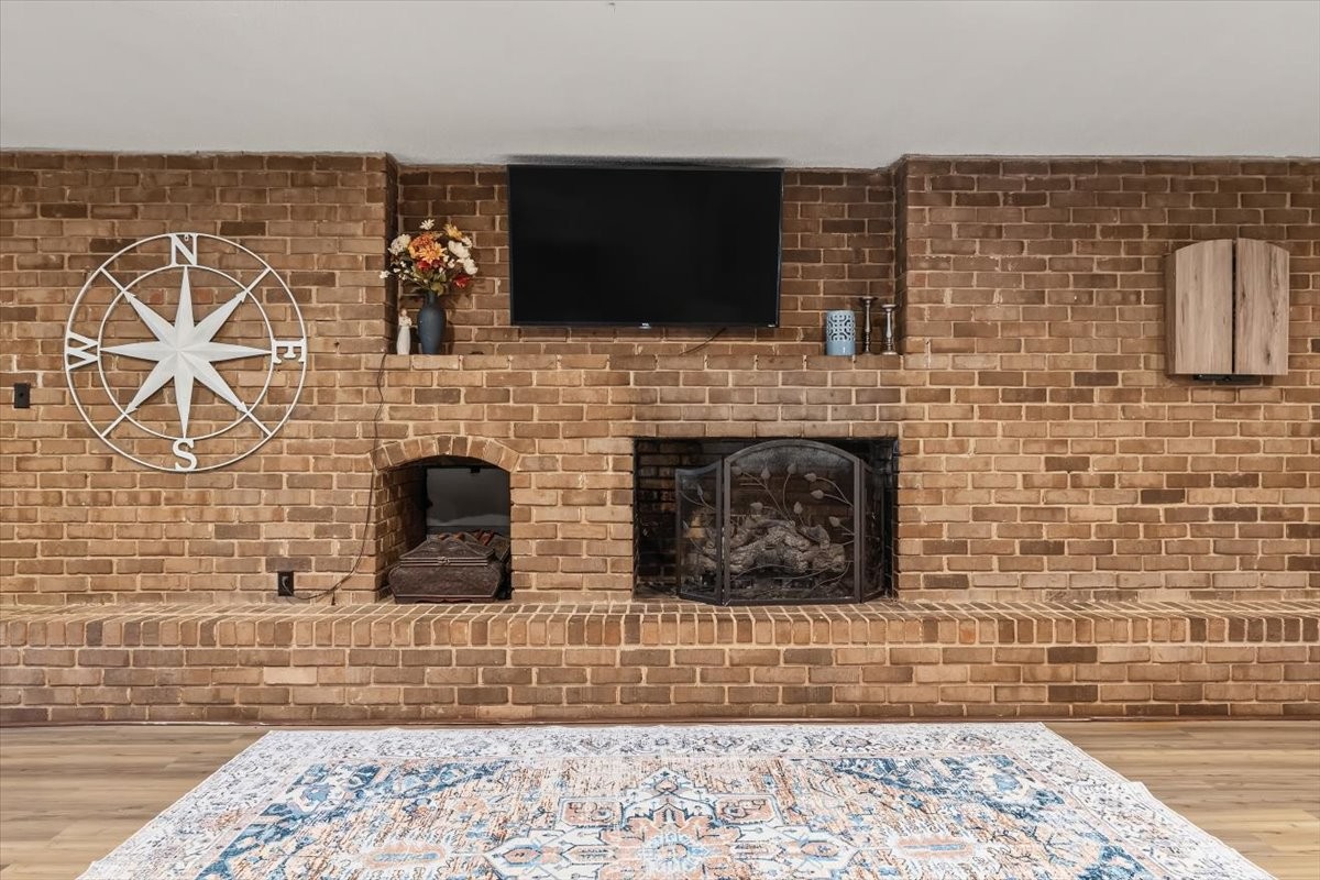1505 Brentwood Dr
