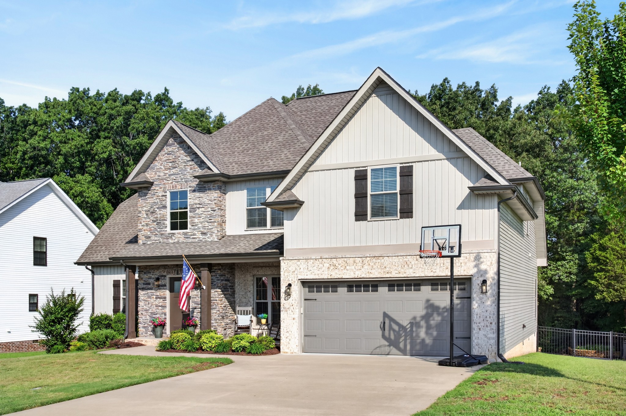 1280 Easthaven Dr