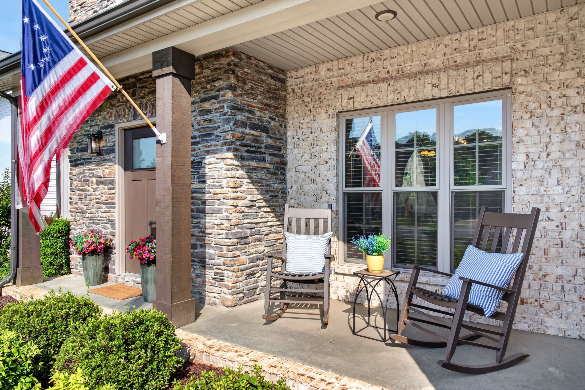1280 Easthaven Dr