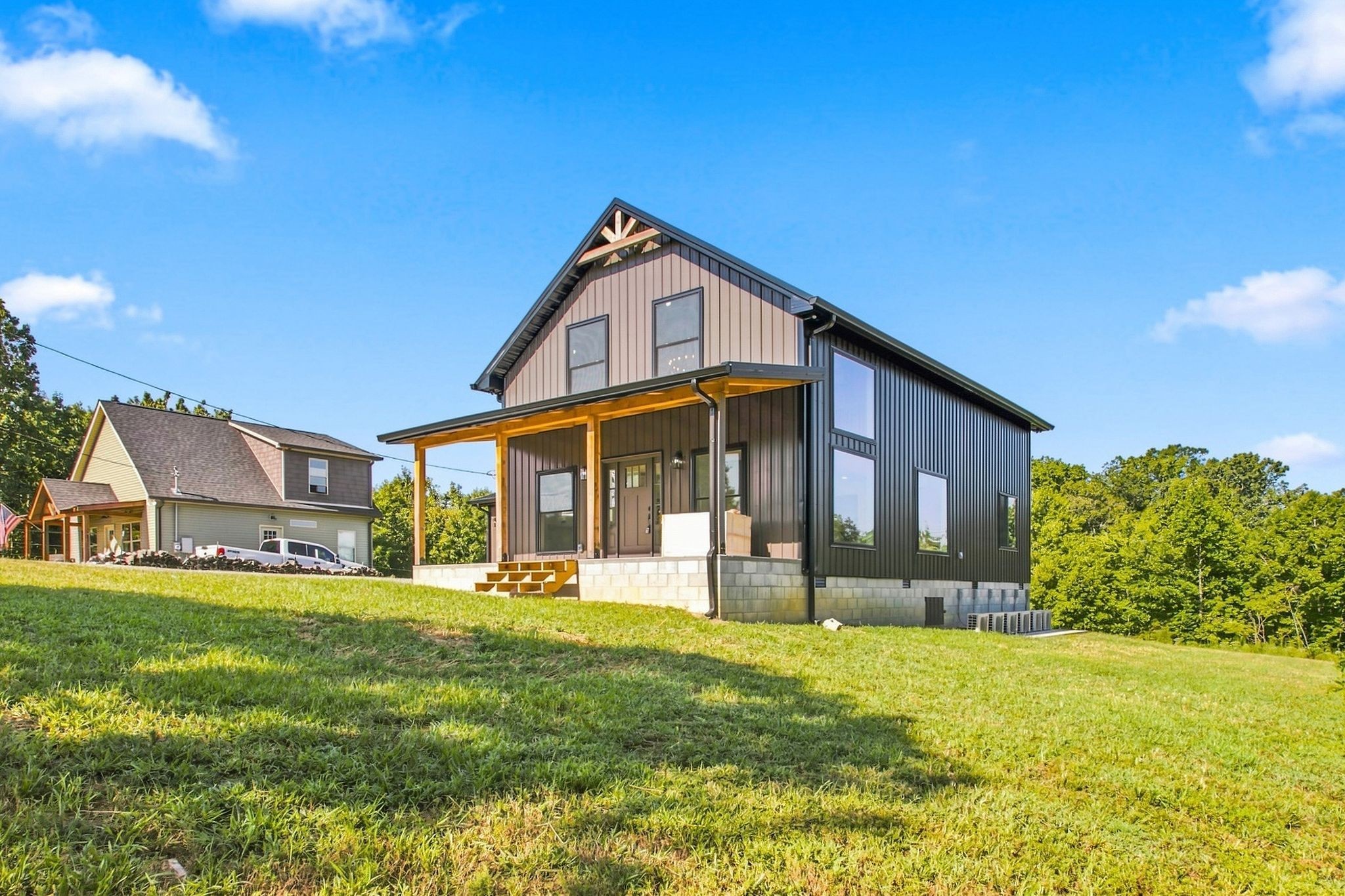 119 Pondview Dr