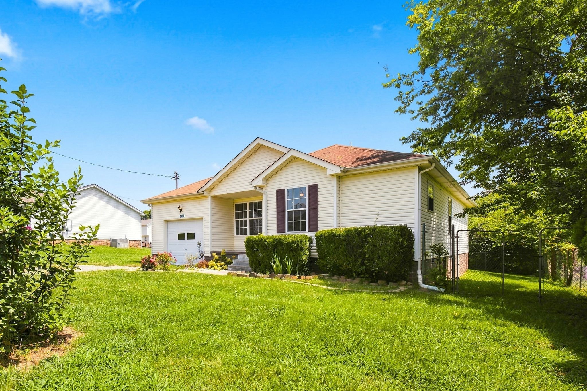 3433 Merganser Dr