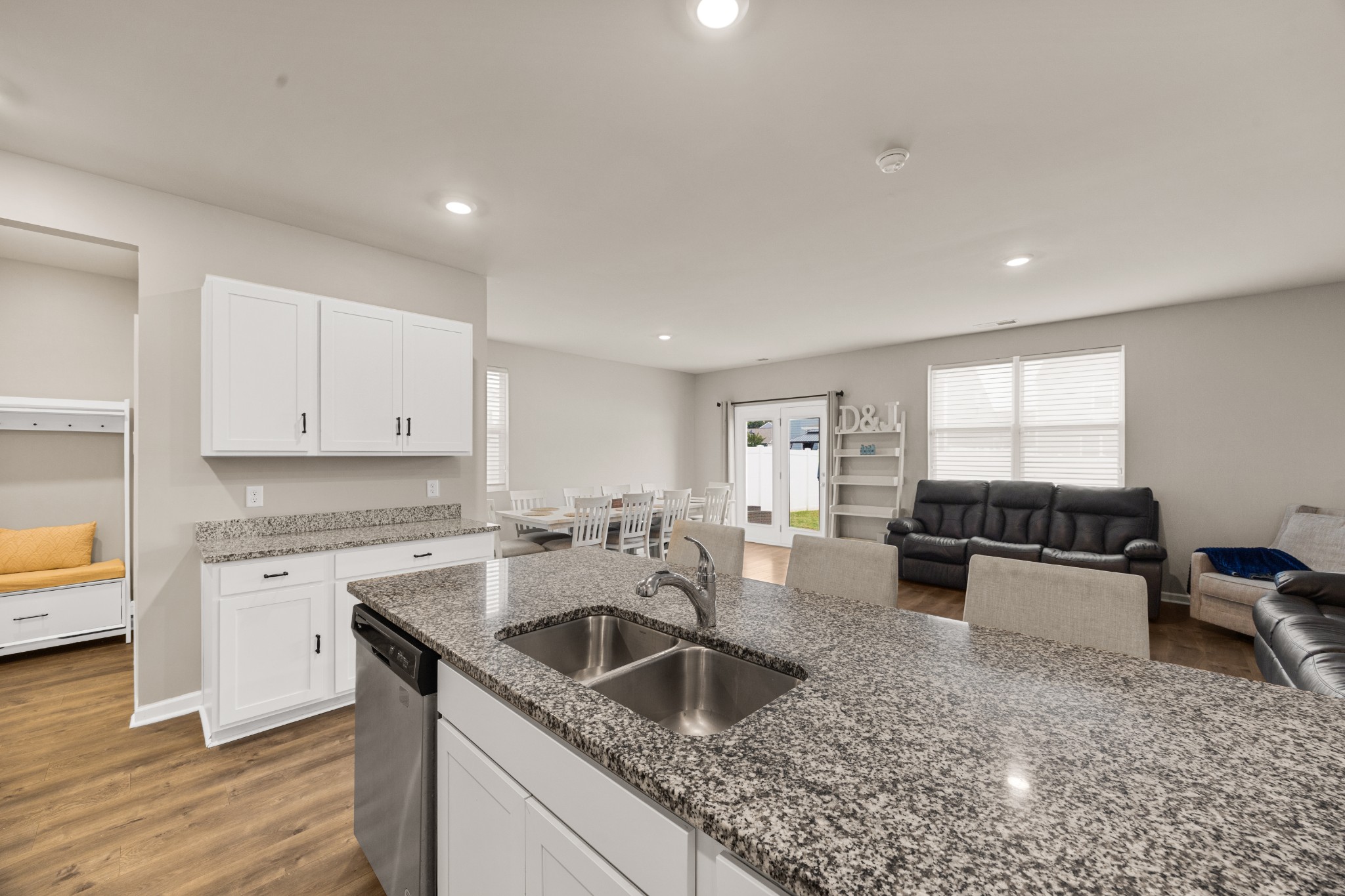 1138 Barry Baker Ln