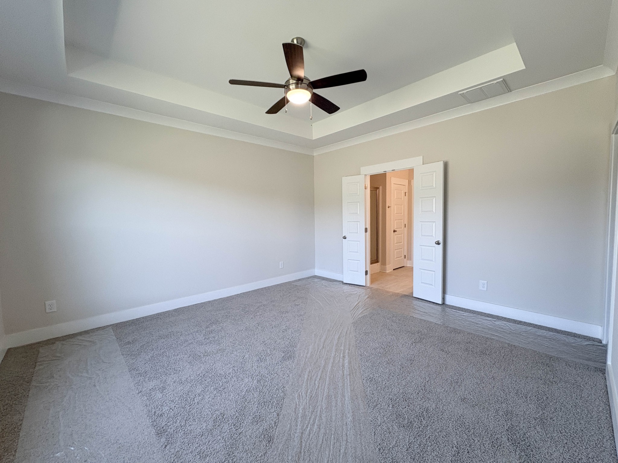 215 Settlers Way