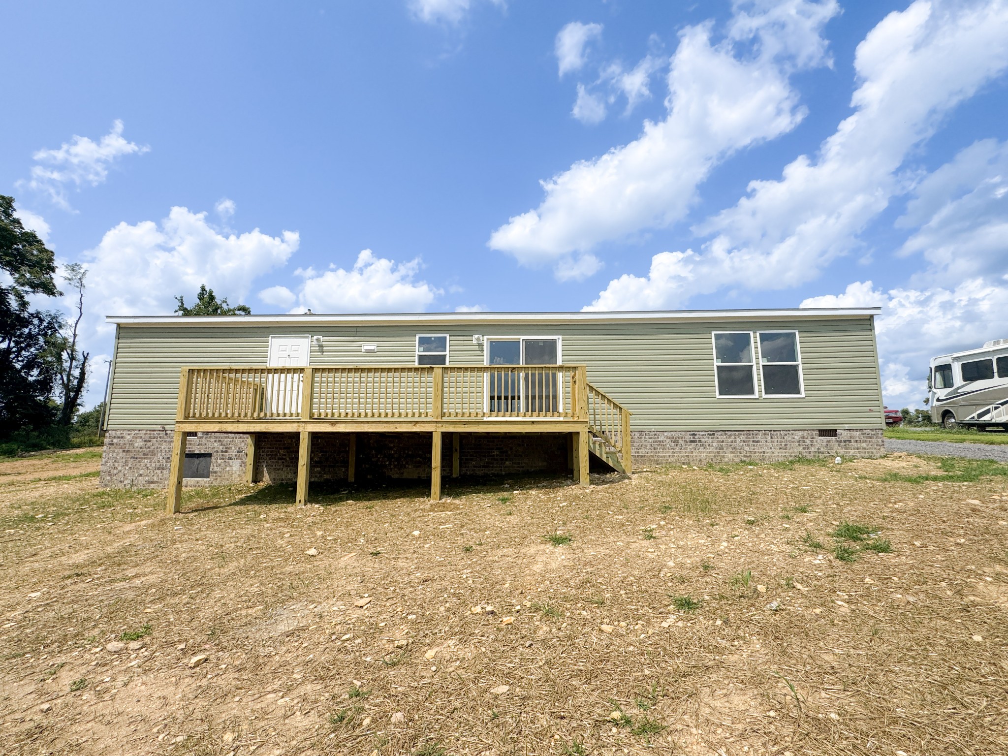 923 White Springs Rd