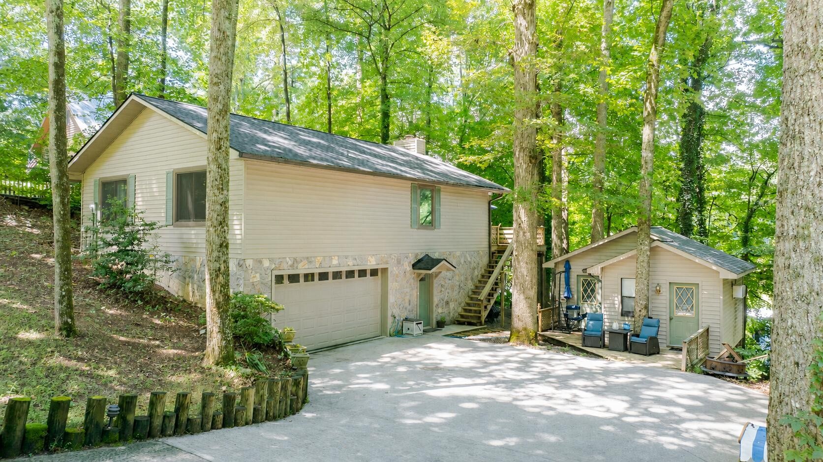 579 Dogwood Lane