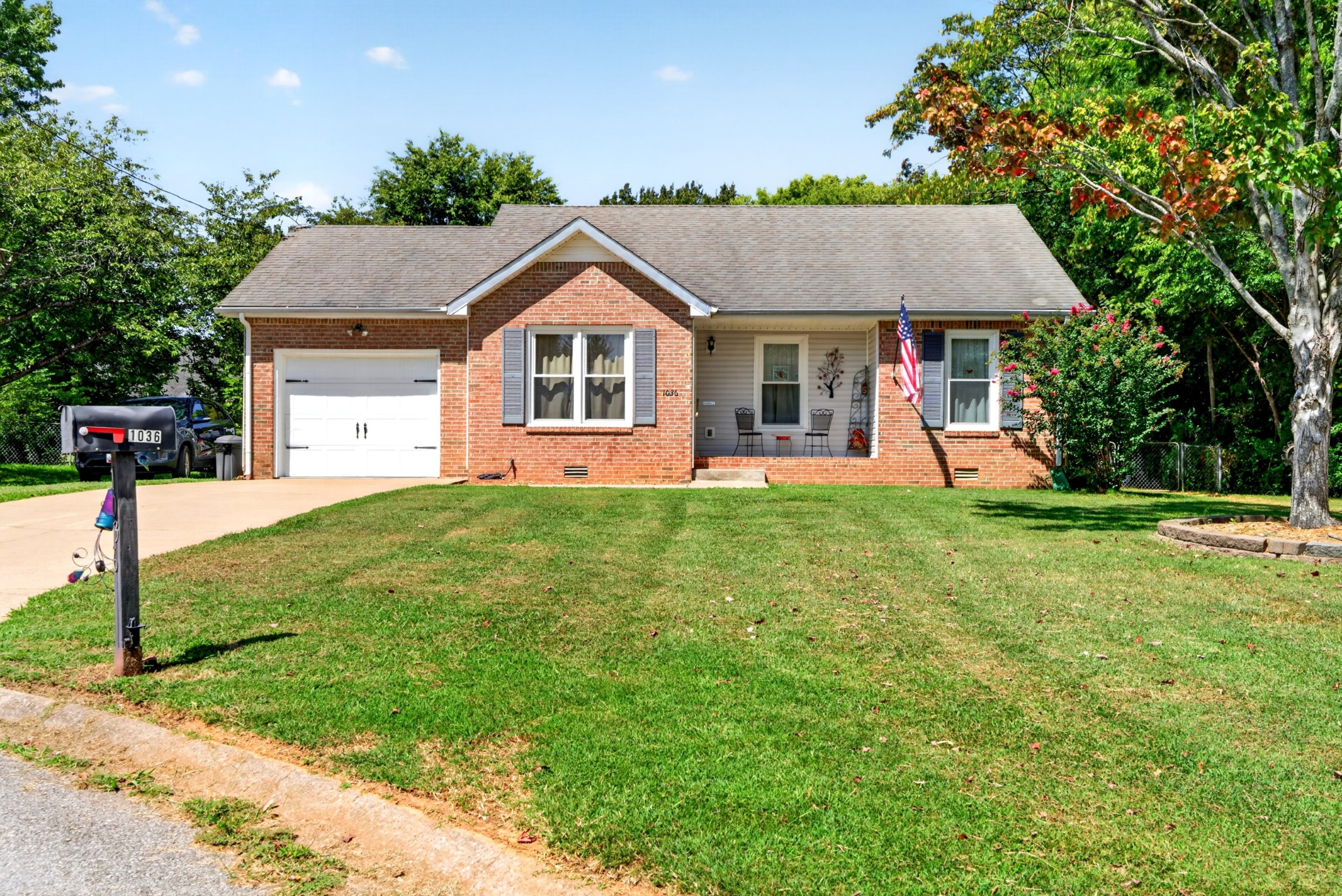 1036 Angela Dr