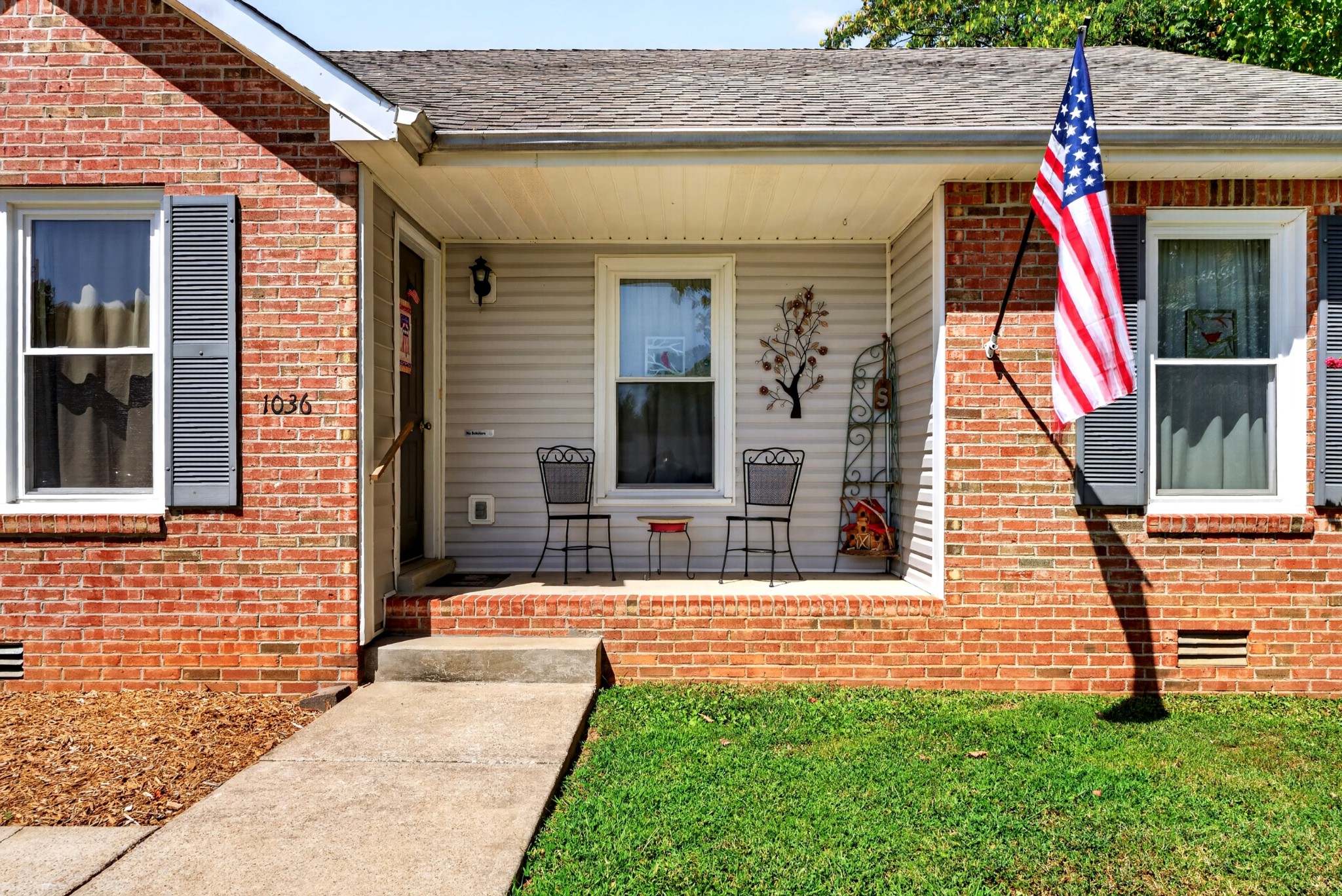 1036 Angela Dr