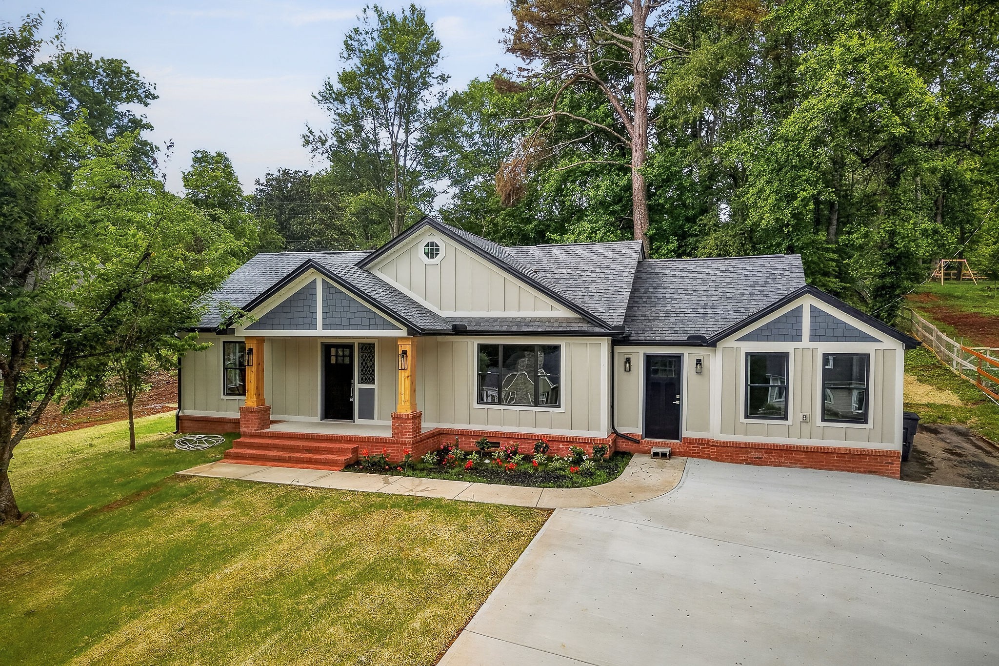 303 Westwood Dr