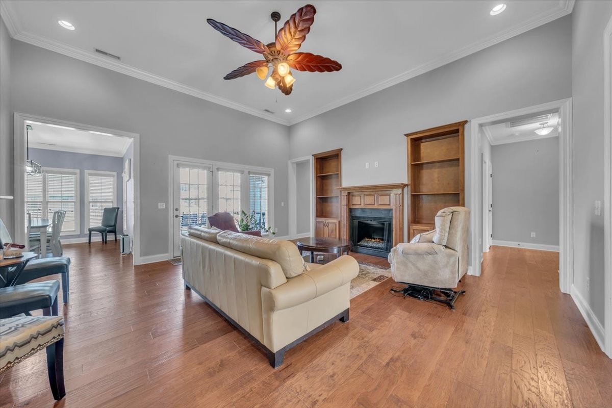 61 N Kensington Ct