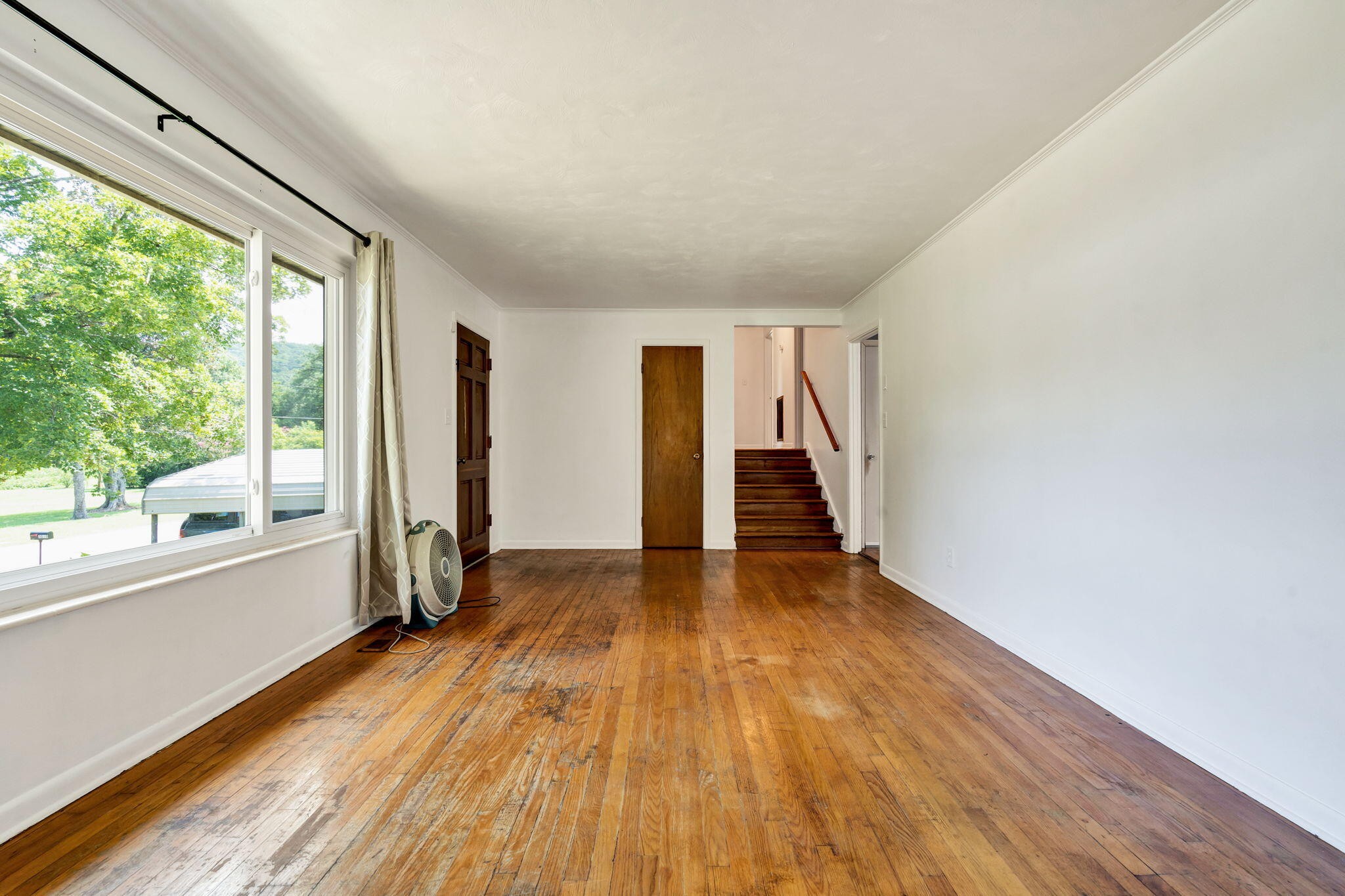 3010 W Lake Drive, NW