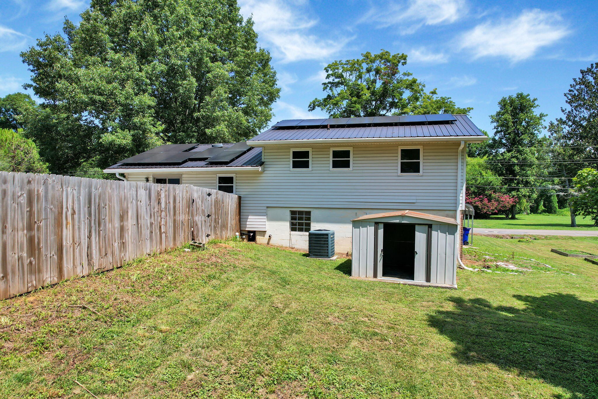 3010 W Lake Drive, NW