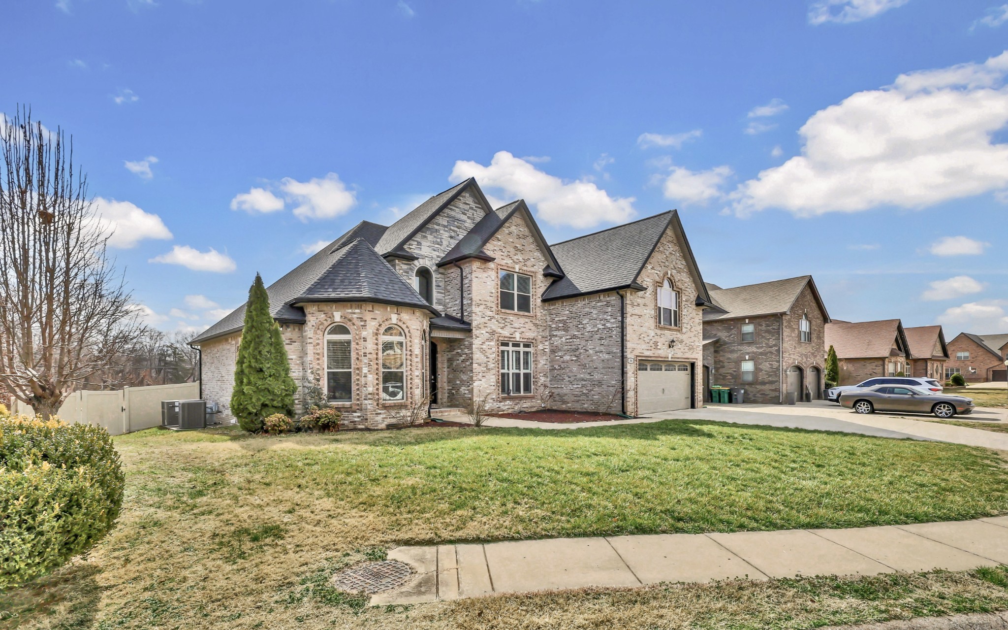 284 Browning Ct