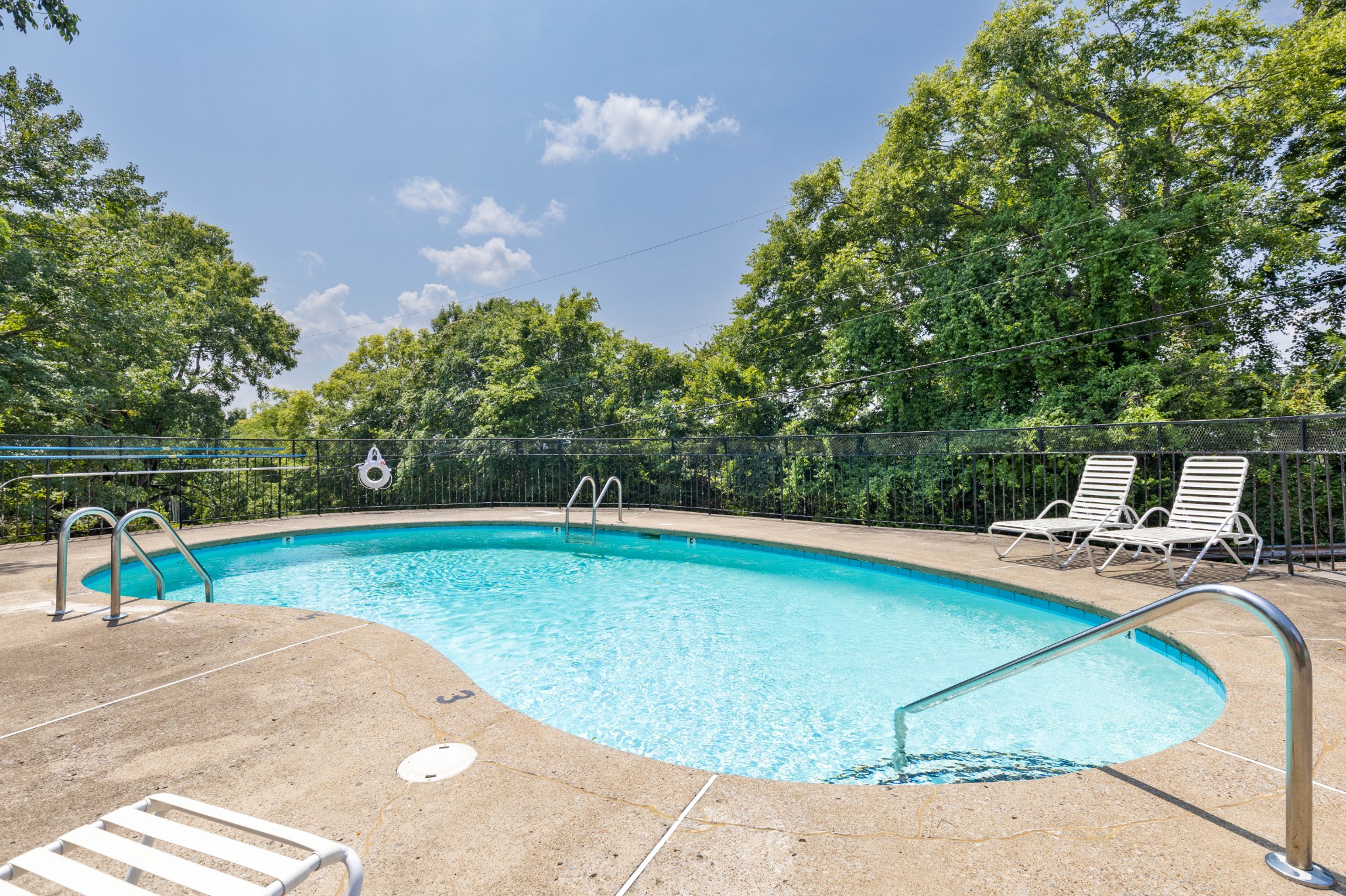 112 Bellevue Rd