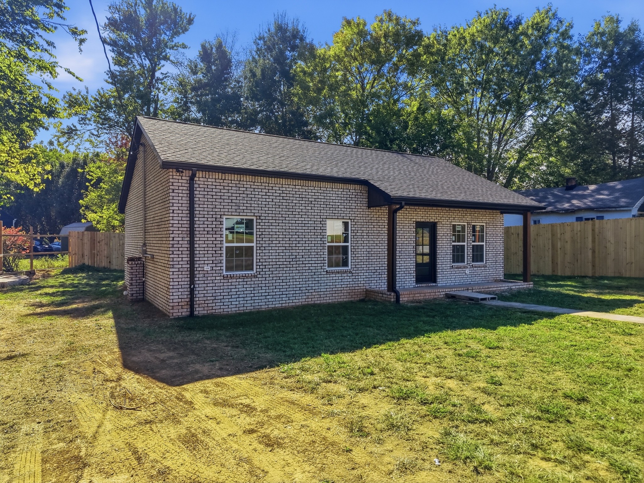 109 Woodland Dr