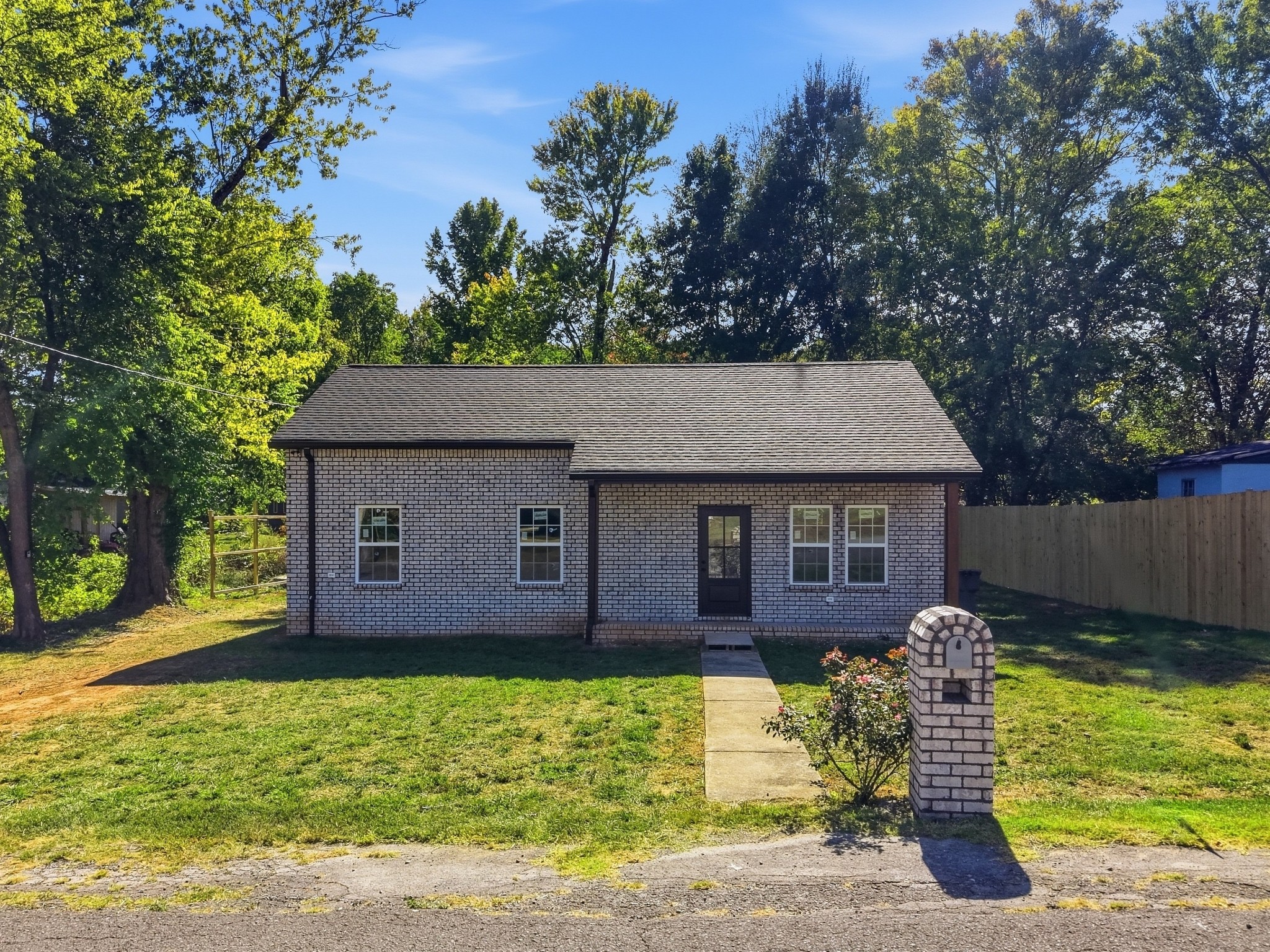 109 Woodland Dr