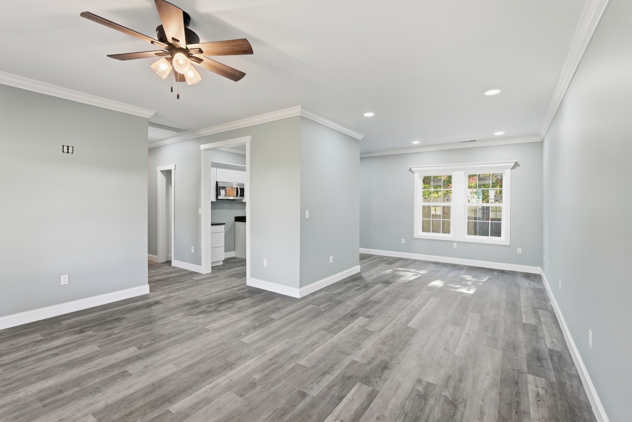 109 Woodland Dr
