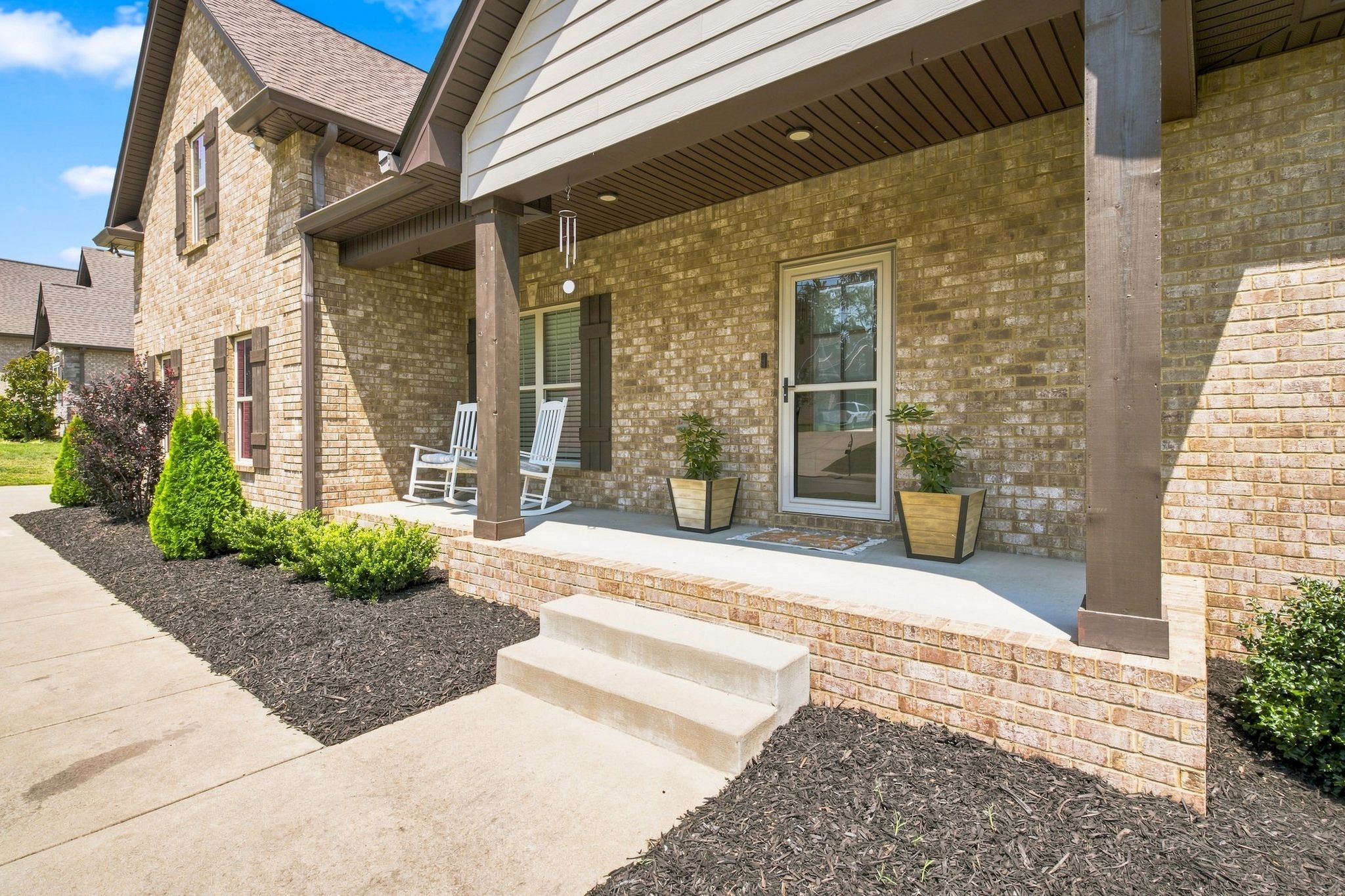 6023 W Mayflower Ct