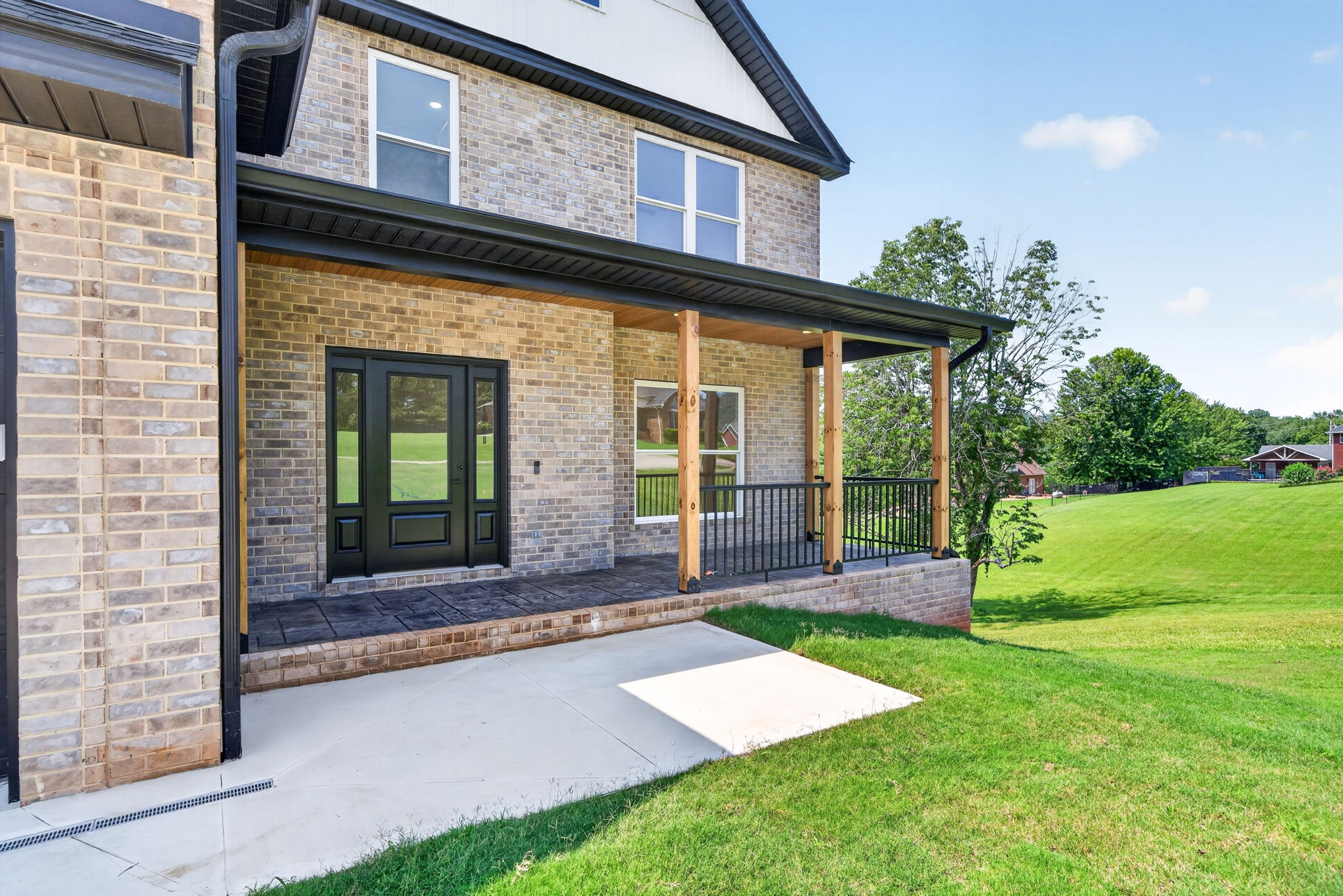 4560 Twin Creeks Dr
