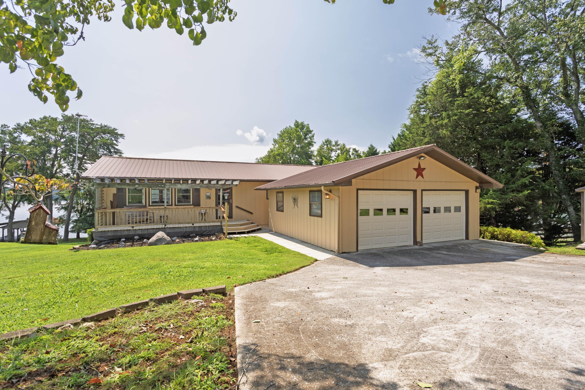 300 Lake Forest Lane