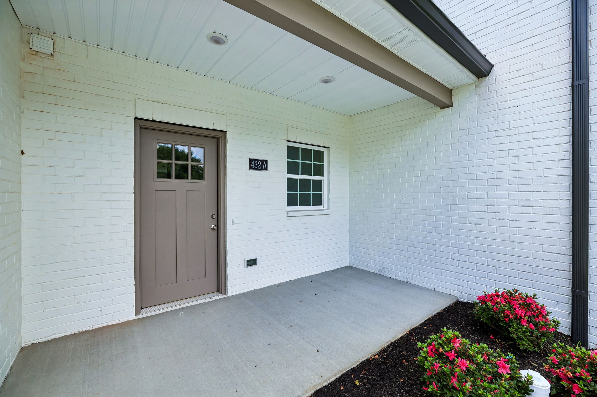 432 Hobbs Ave