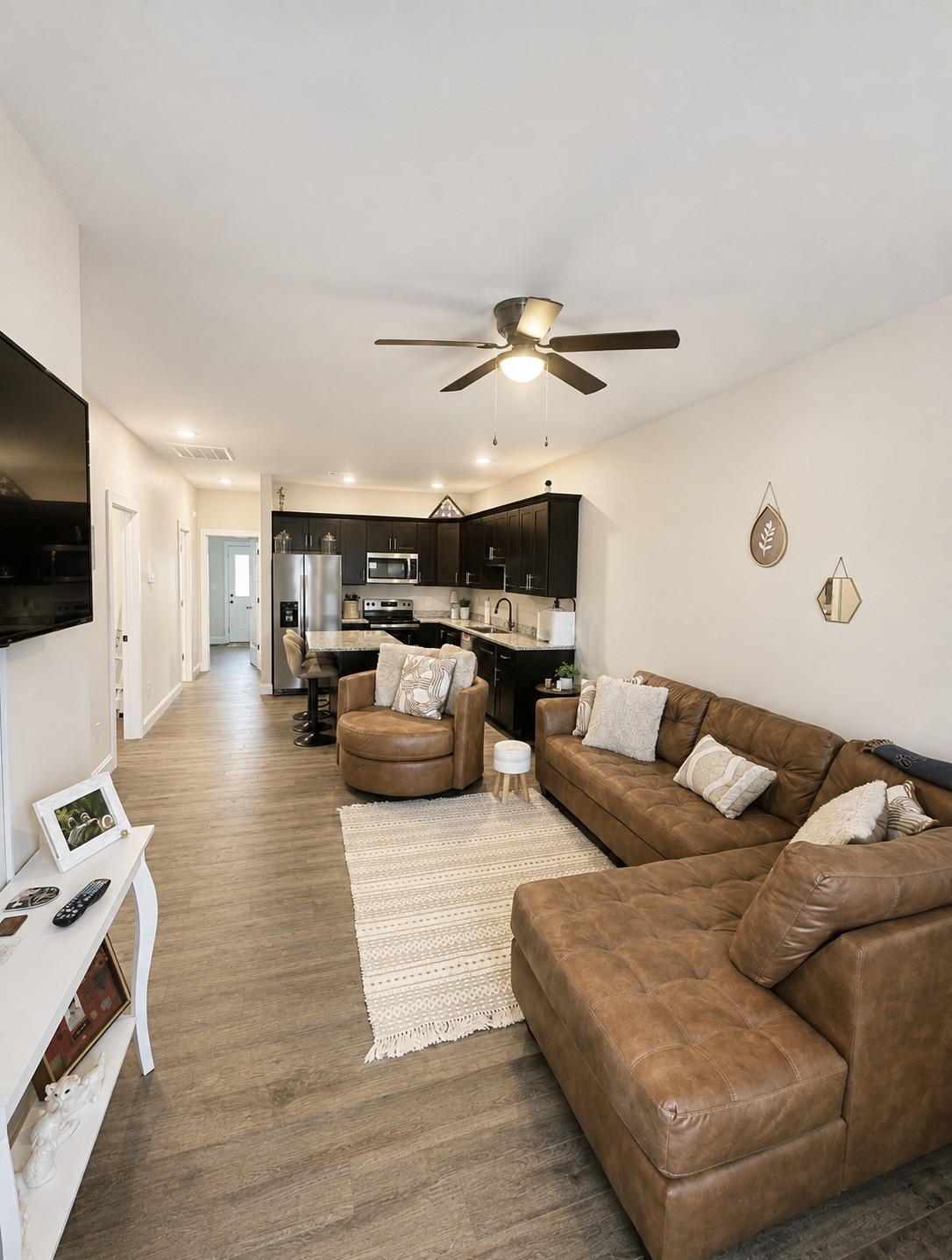 70 Five Oak Ln