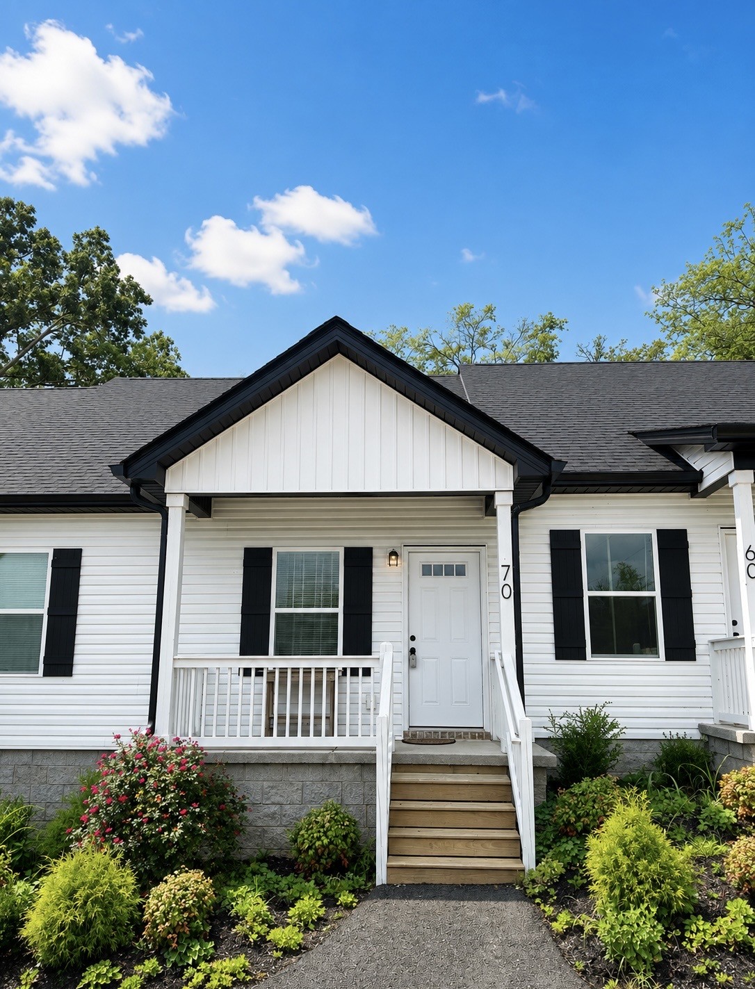 70 Five Oak Ln
