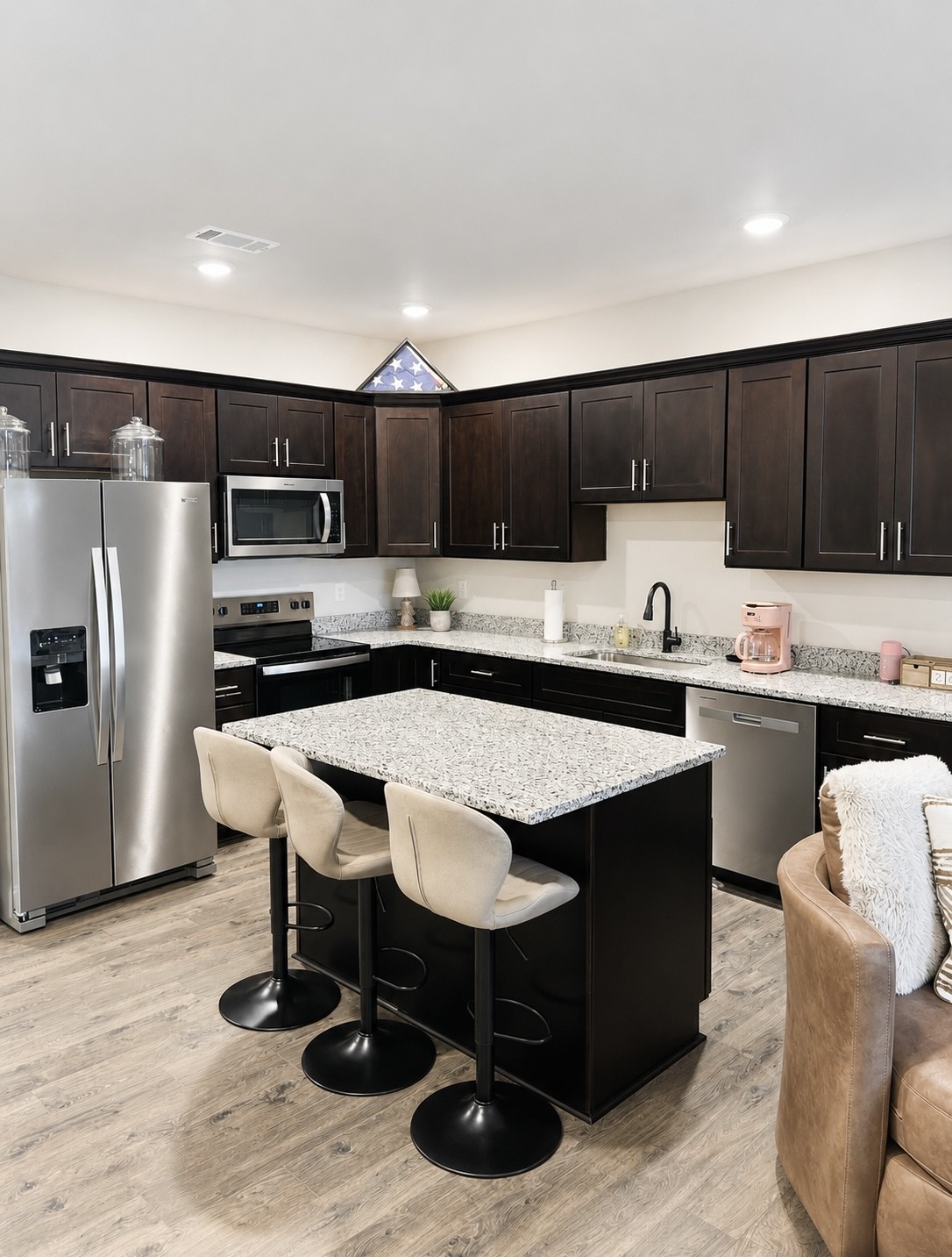 70 Five Oak Ln