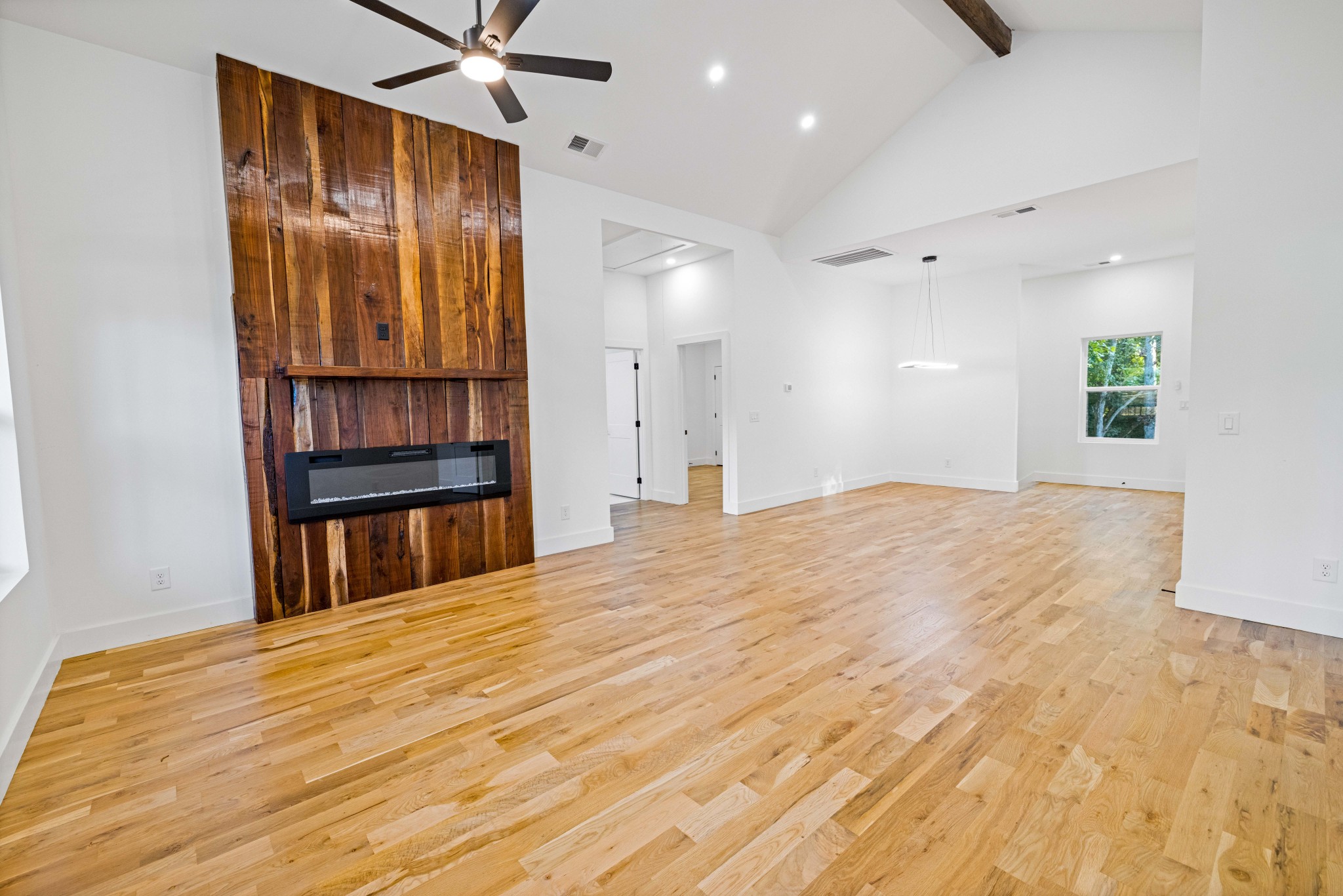 108 Devils Backbone Ln