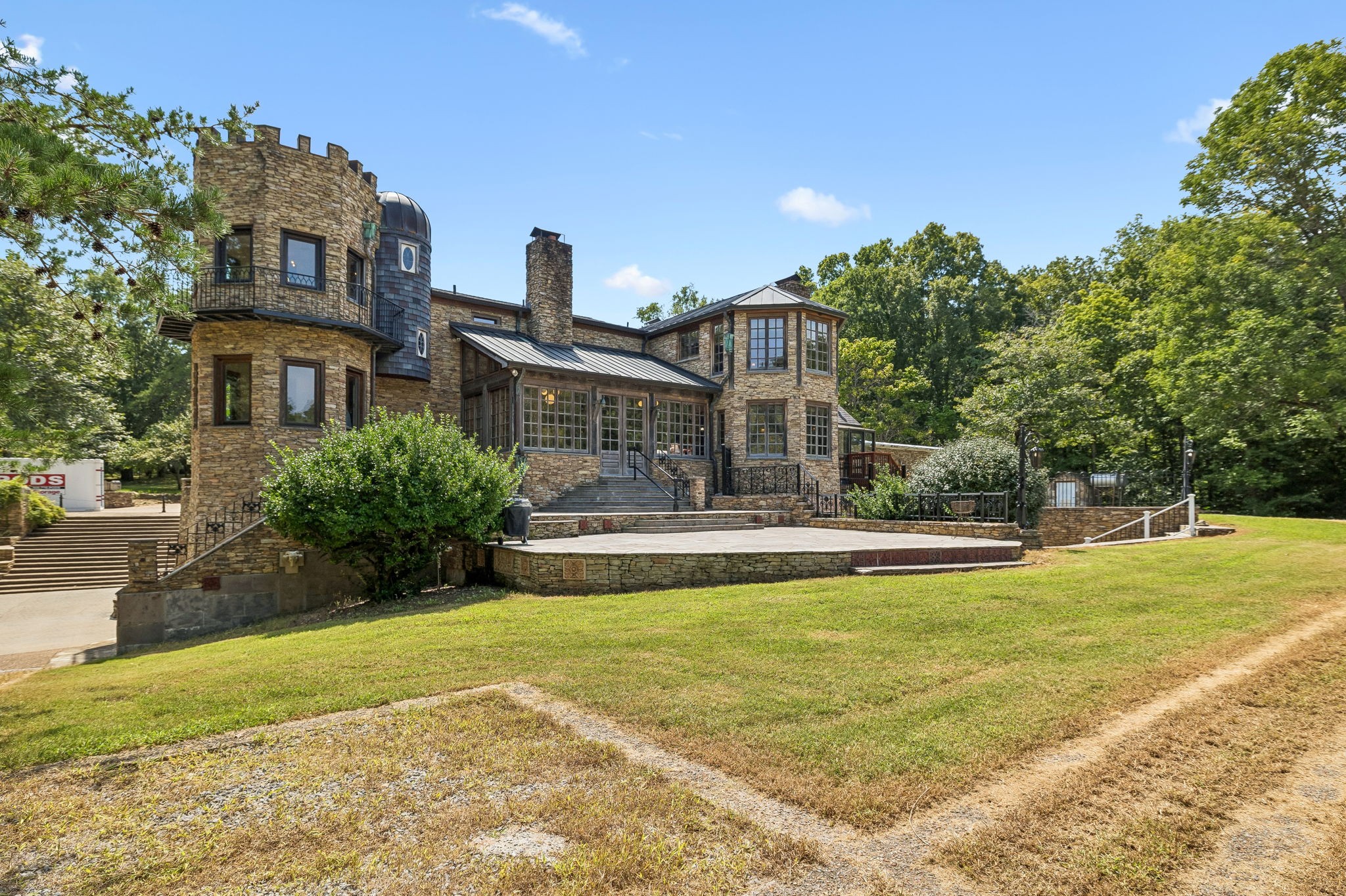 1374 Peter Pond Rd