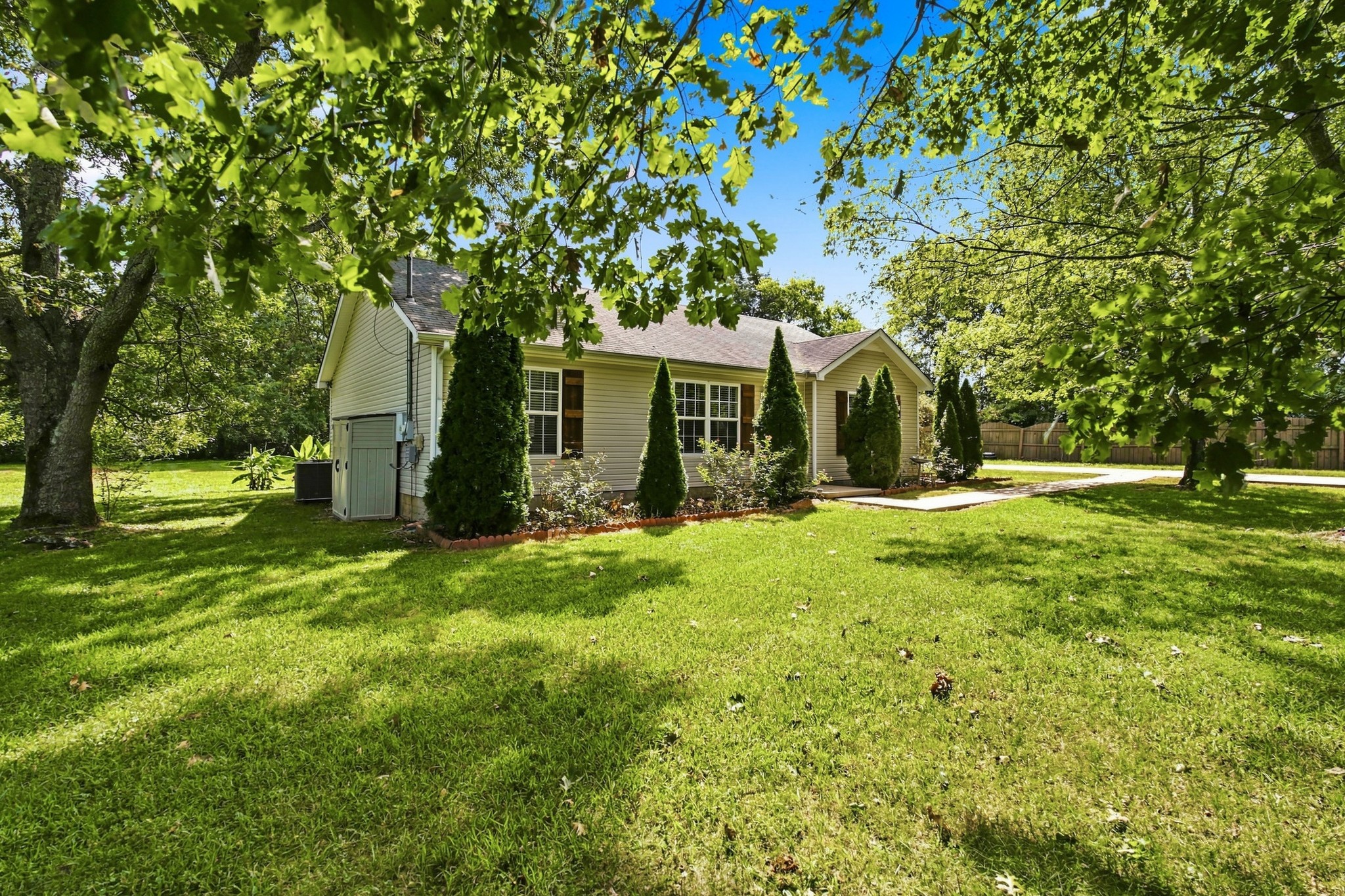 351 Needham Blvd