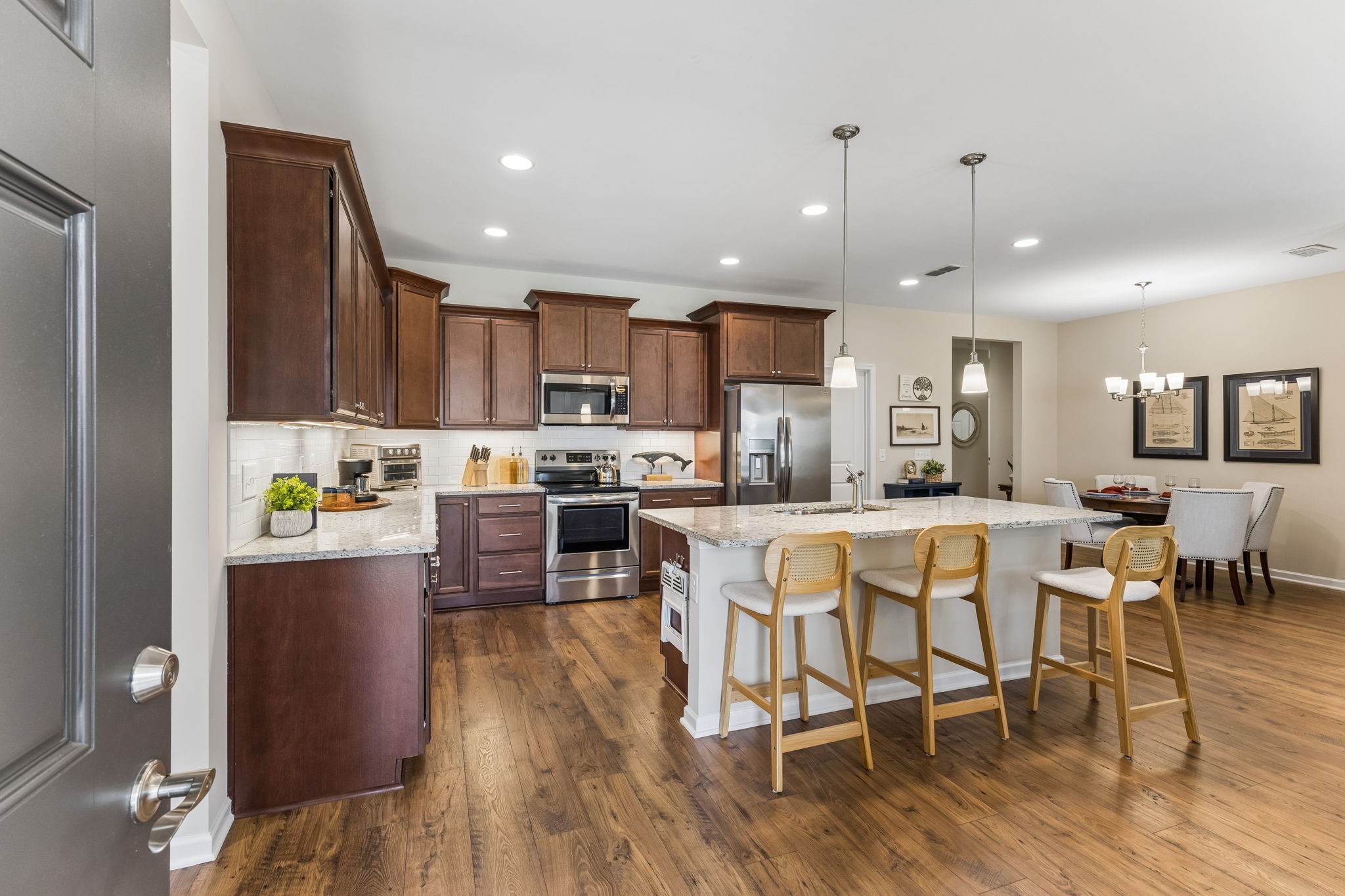 2506 Stonecenter Ln